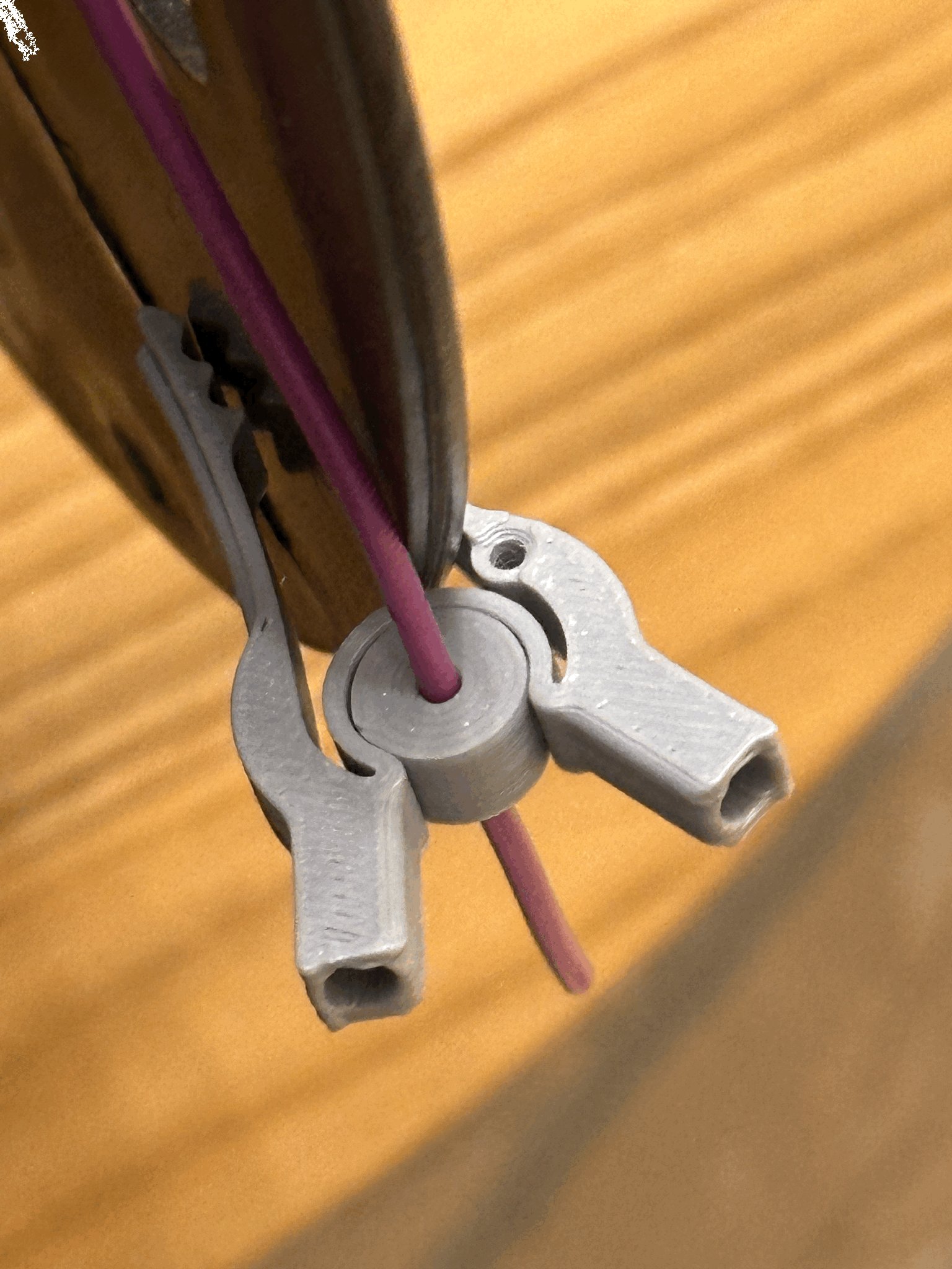 Kẹp rồng đa năng cho máy in 3D và sơn phun