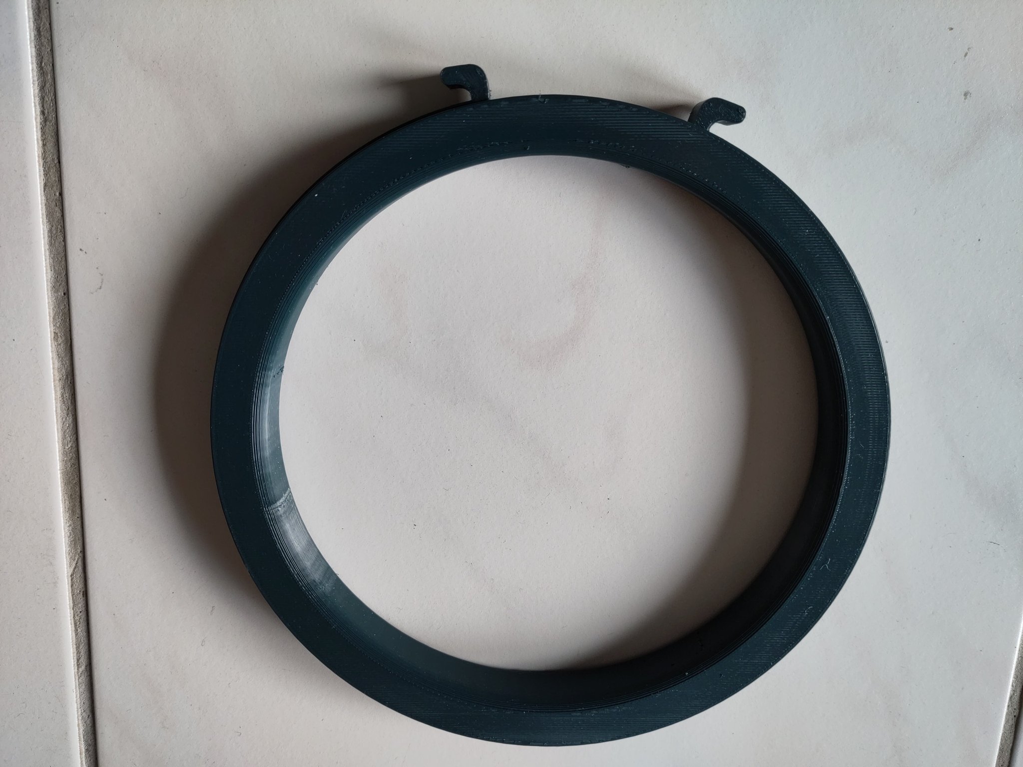 Vòng tay cầm cho túi rác hình tròn