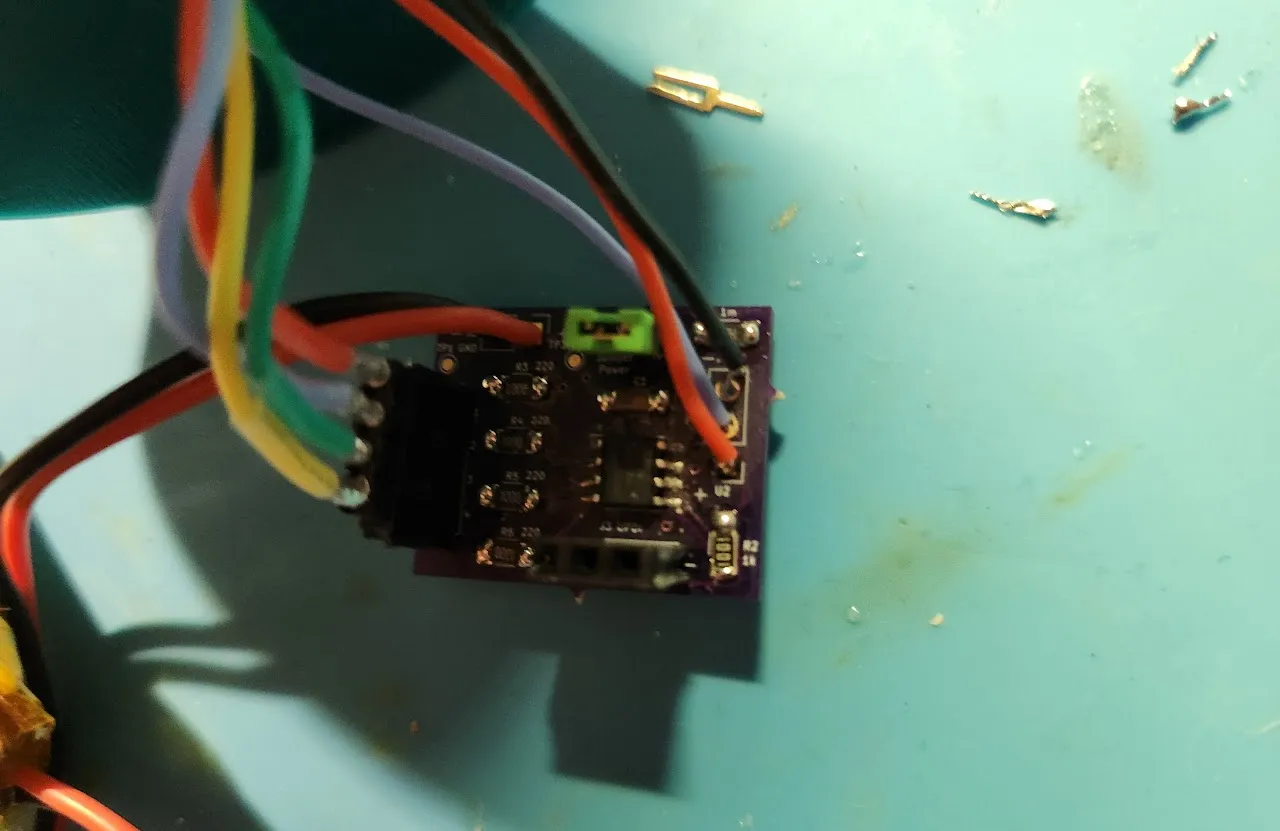 Cây thông Giáng sinh cảm biến chuyển động ATtiny402