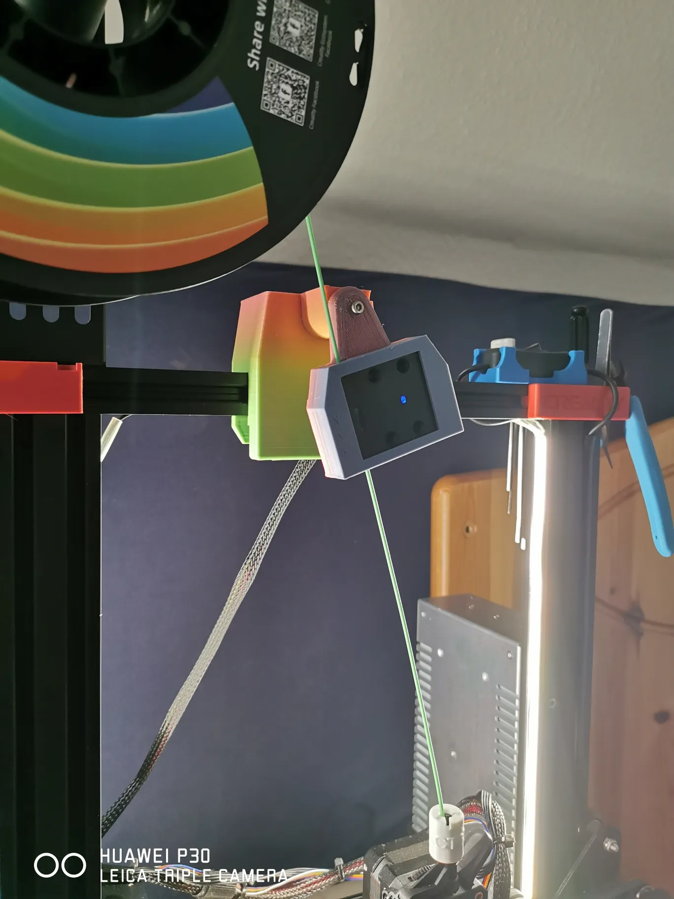 Giá đỡ cảm biến hết filament cho Ender 3 với trục X di động