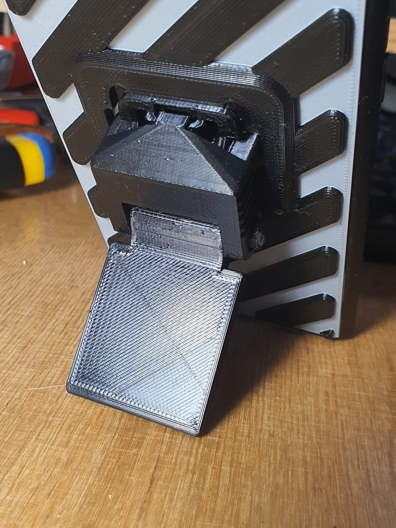 Cánh tay giá đỡ DeckMate không có logo