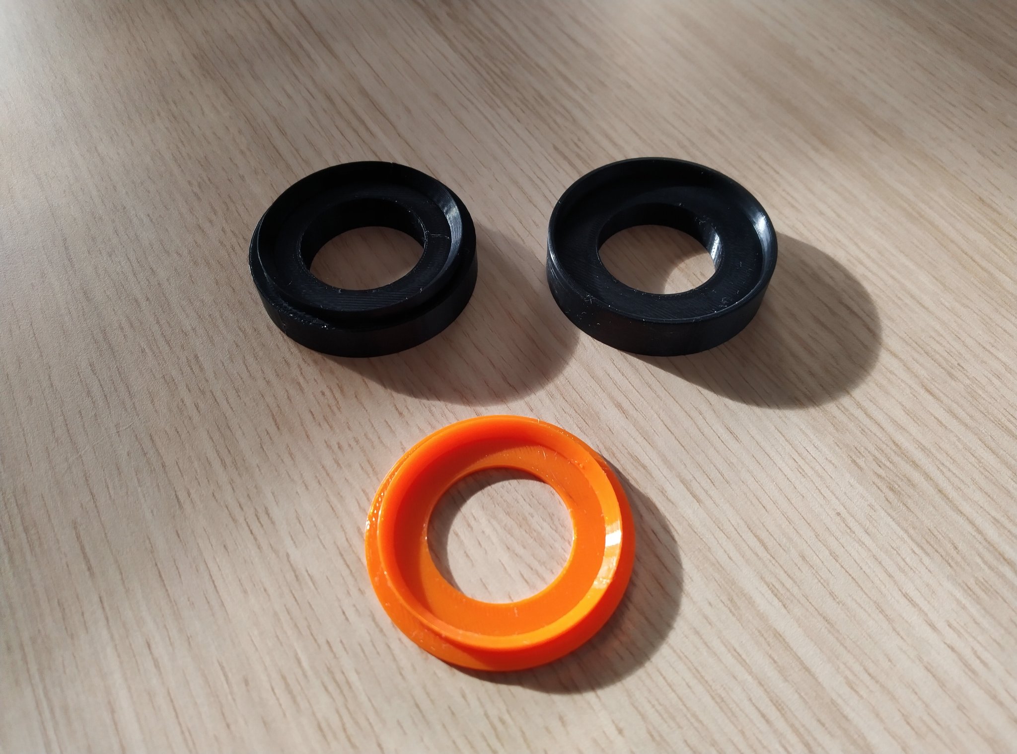 Giá đỡ sofa điều chỉnh chiều cao cho robot hút bụi