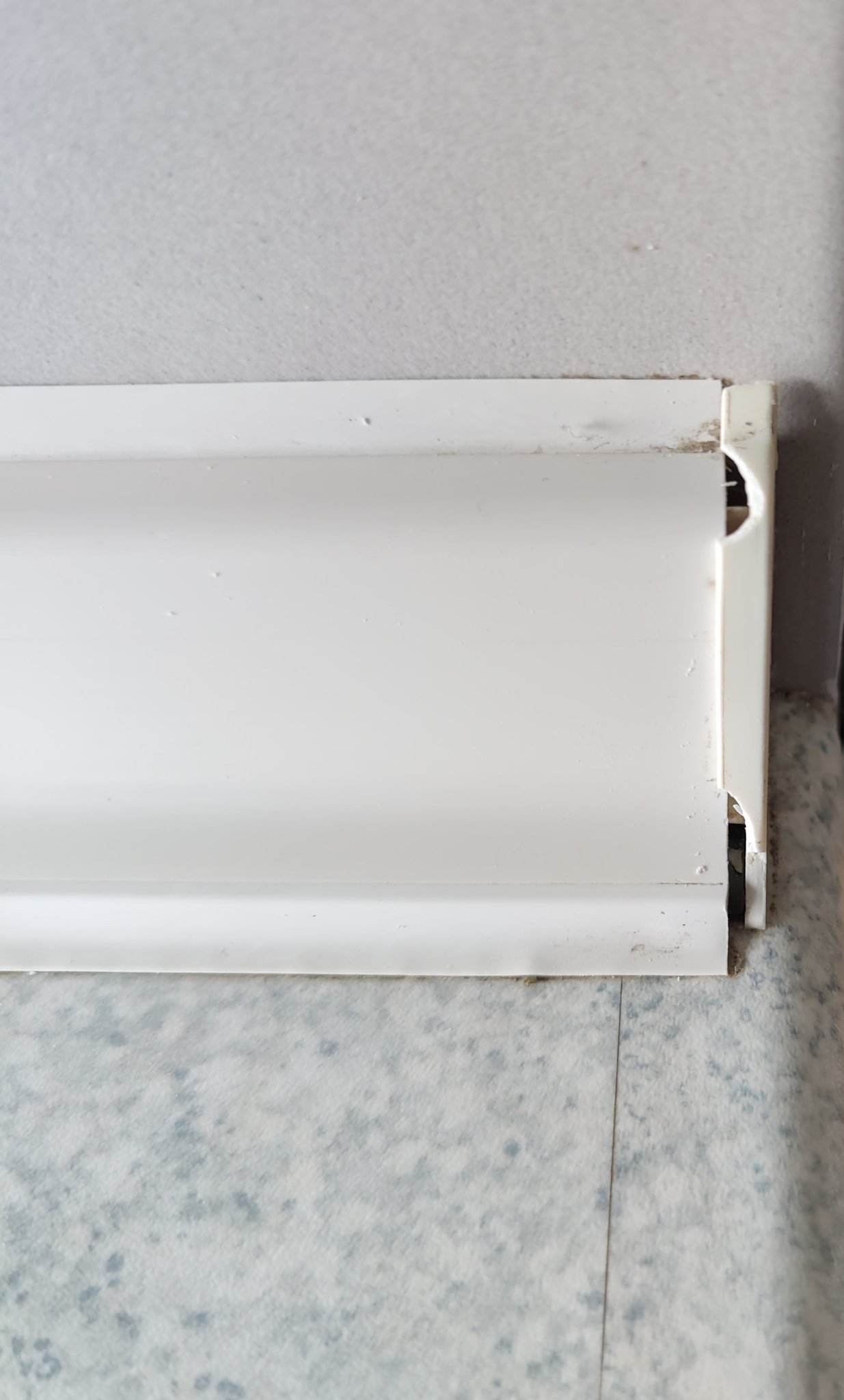 Nắp cuối bên phải cho thanh nối tường