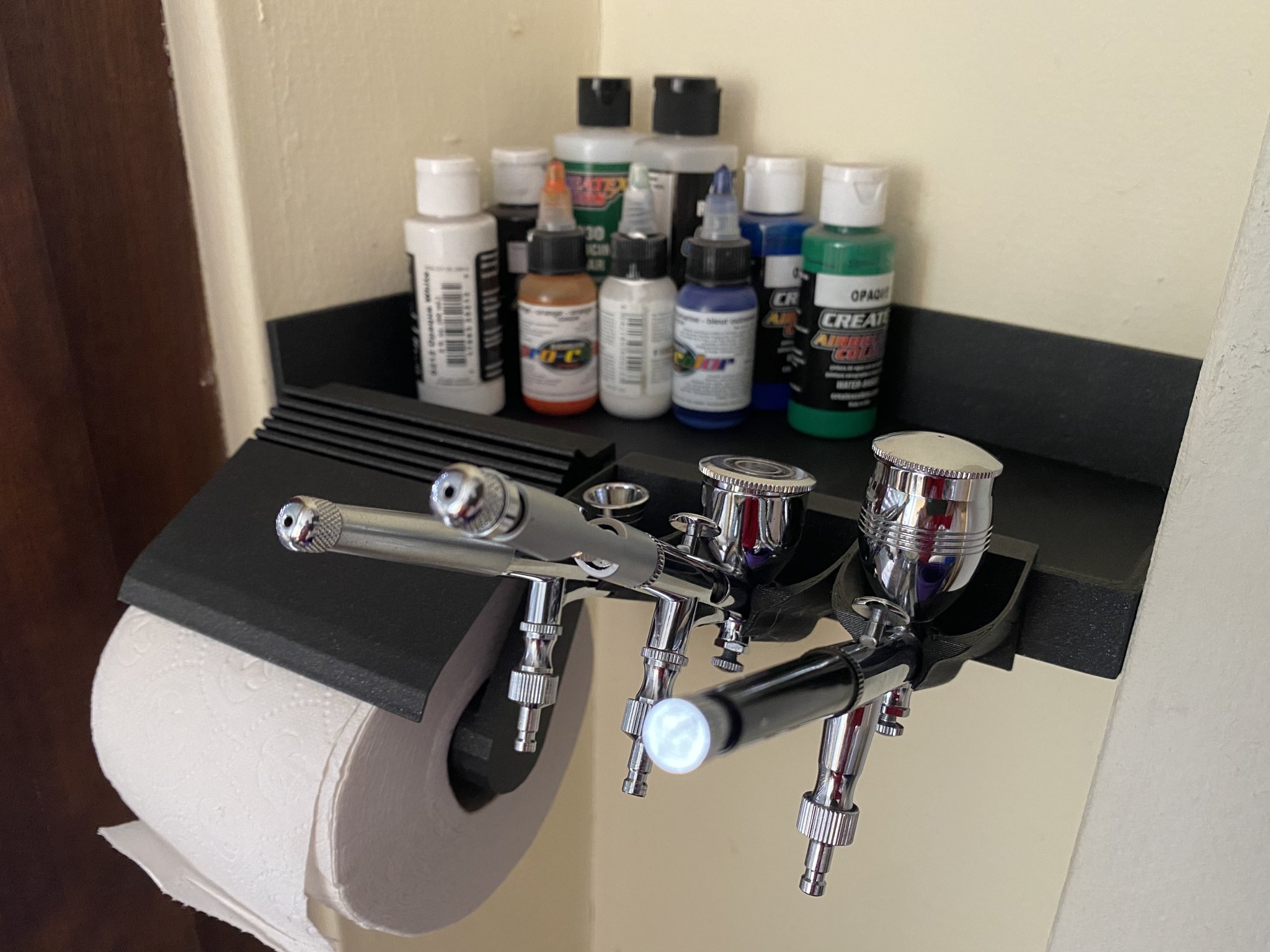 Giá đỡ cho súng phun sơn và vật liệu trang trí