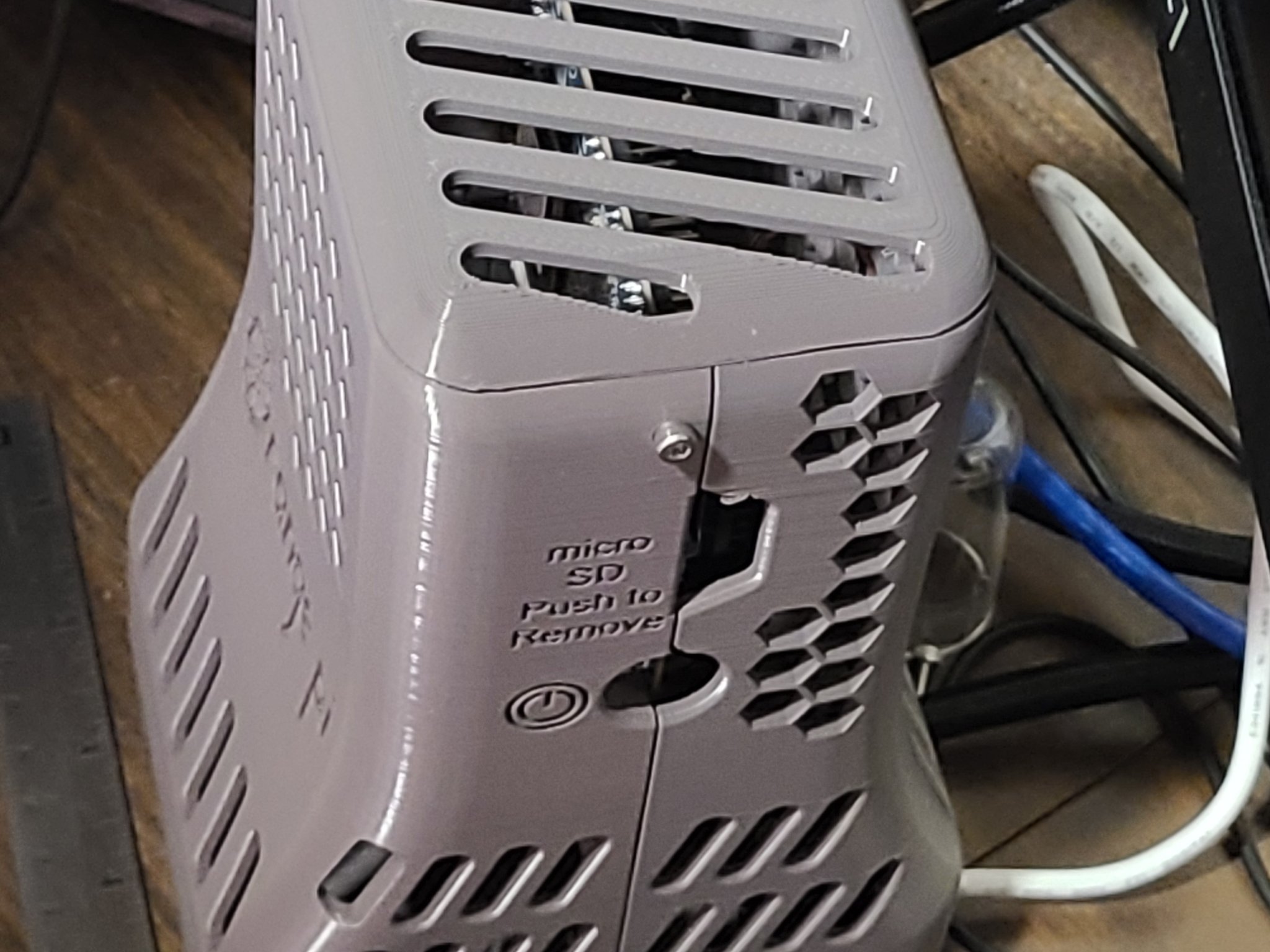 Vỏ máy tính để bàn Orange Pi 5 lắp đứng phiên bản 2