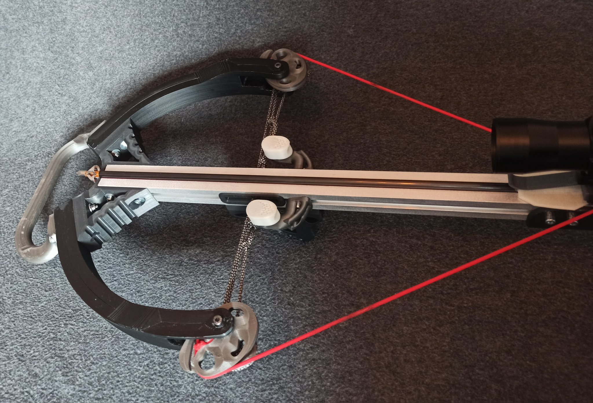 Nỏ compound mạnh 70 lbs in 3D với phụ kiện tùy chỉnh