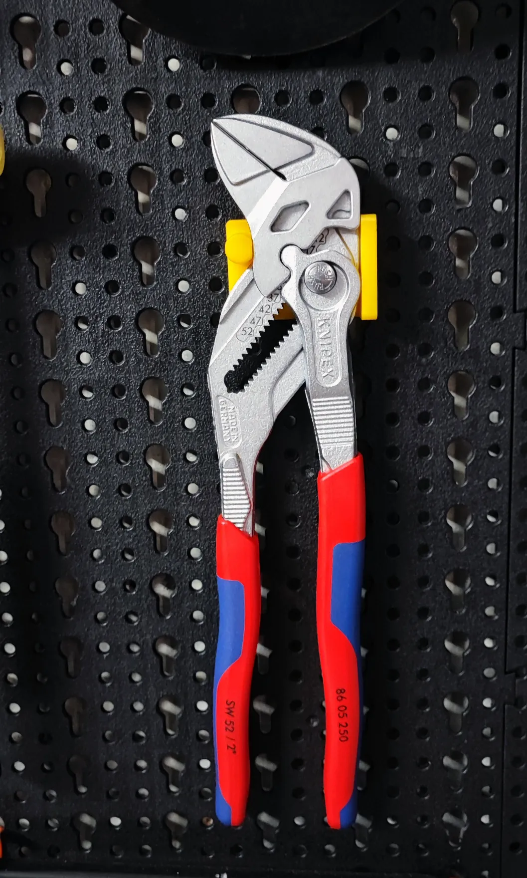 Giá đỡ cờ lê Knipex cho bảng treo Lidl/Parkside 250 mm
