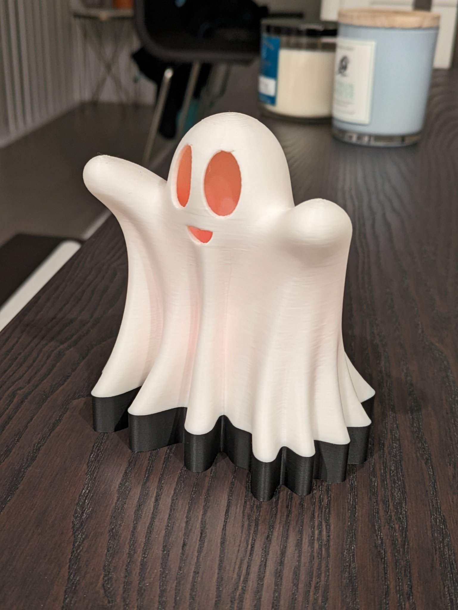 Giá đỡ tối giản cho đèn Ghost Booh