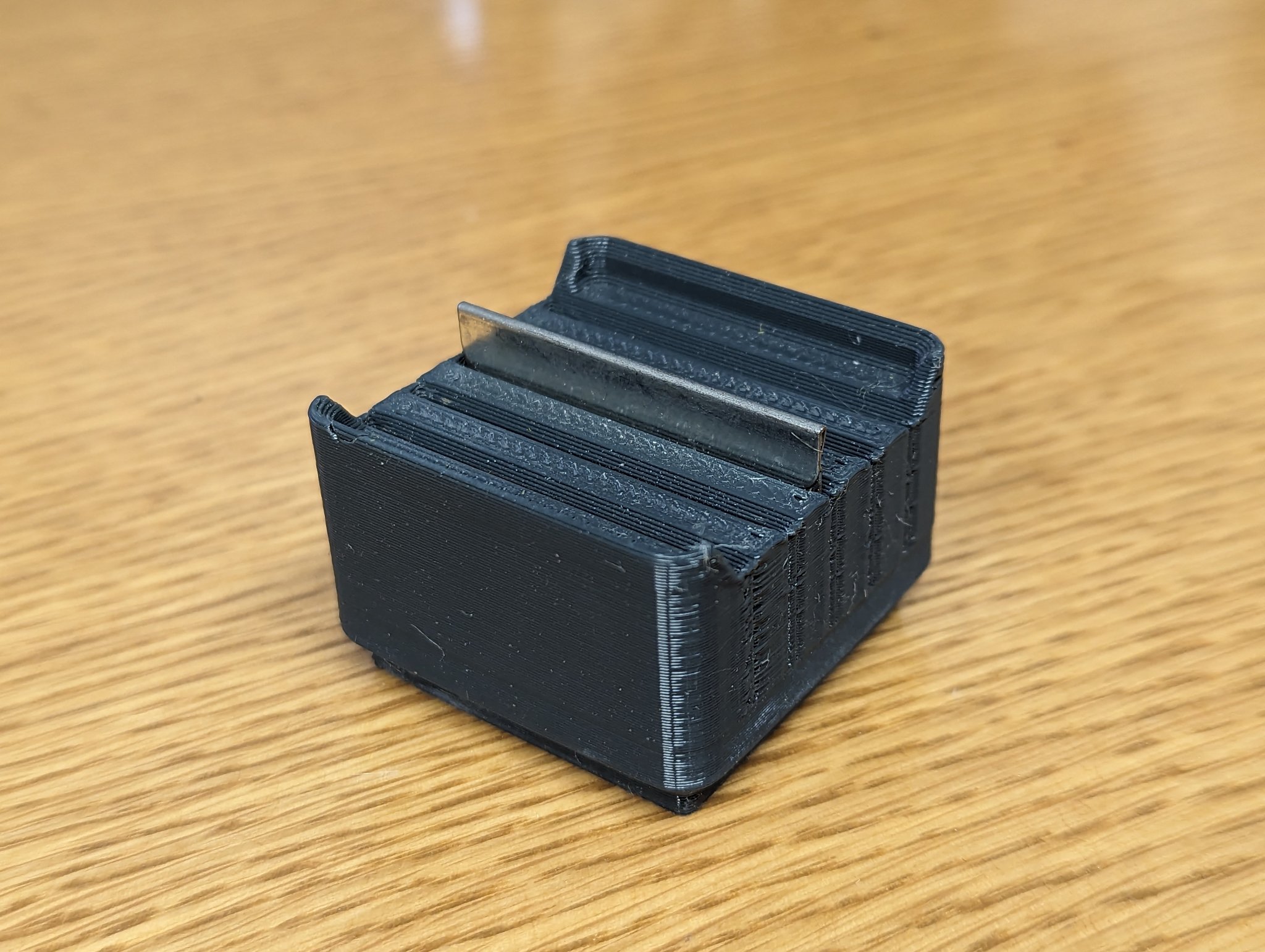 Giá đỡ lưỡi dao cạo tiêu chuẩn Gridfinity