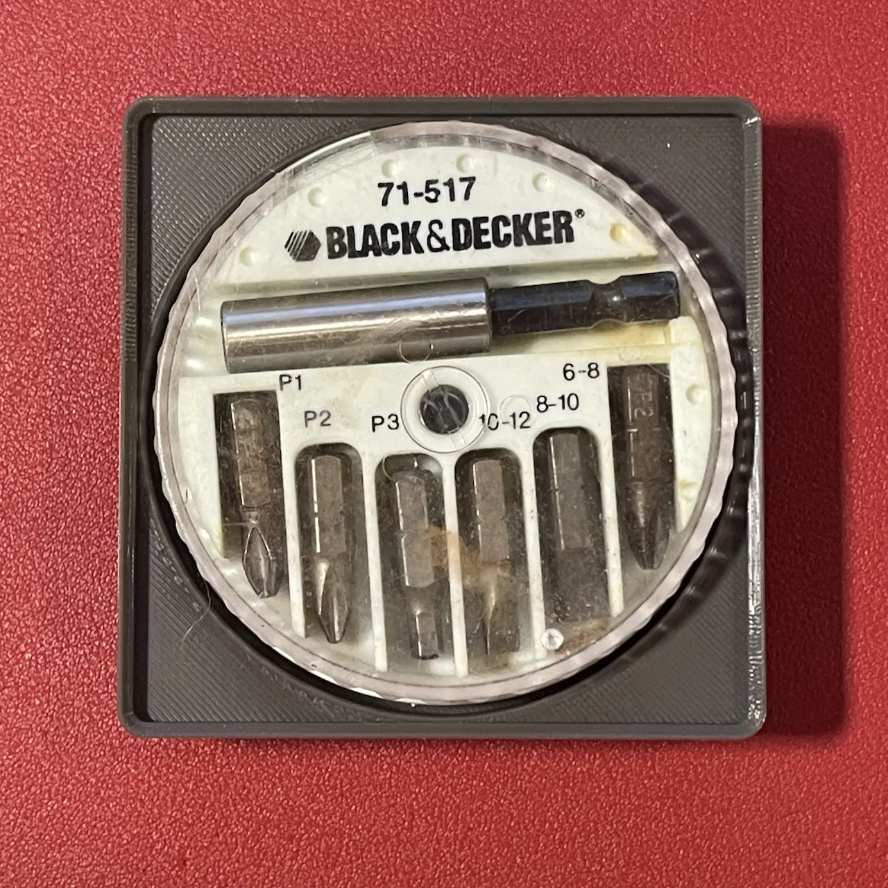 Thùng chứa Gridfinity 2x2 với lỗ tròn 79 mm cho đồ vật ngẫu nh...