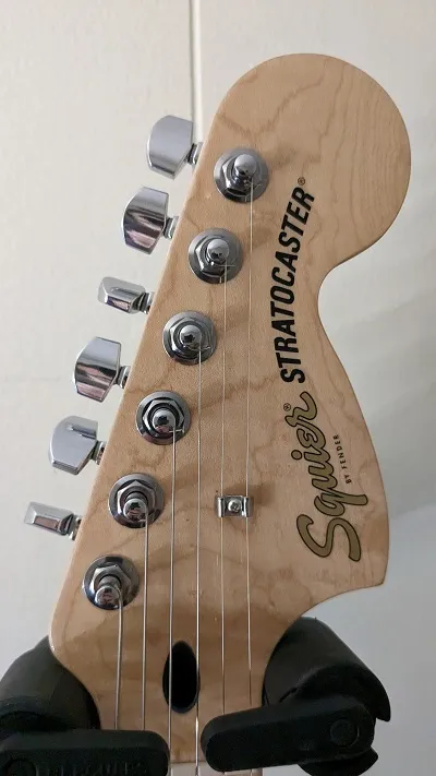 Jig khoan cho bộ chỉnh dây khóa Fender trên đàn Squire