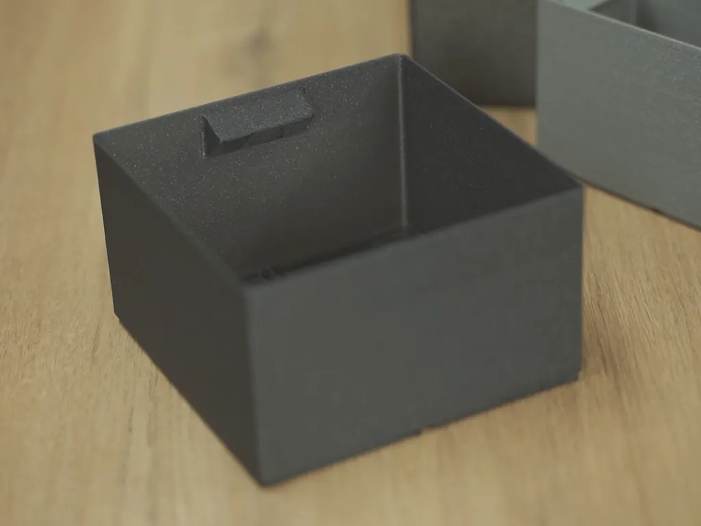 Hộp lưu trữ Ikea Hack Helmer có lưới tổ chức