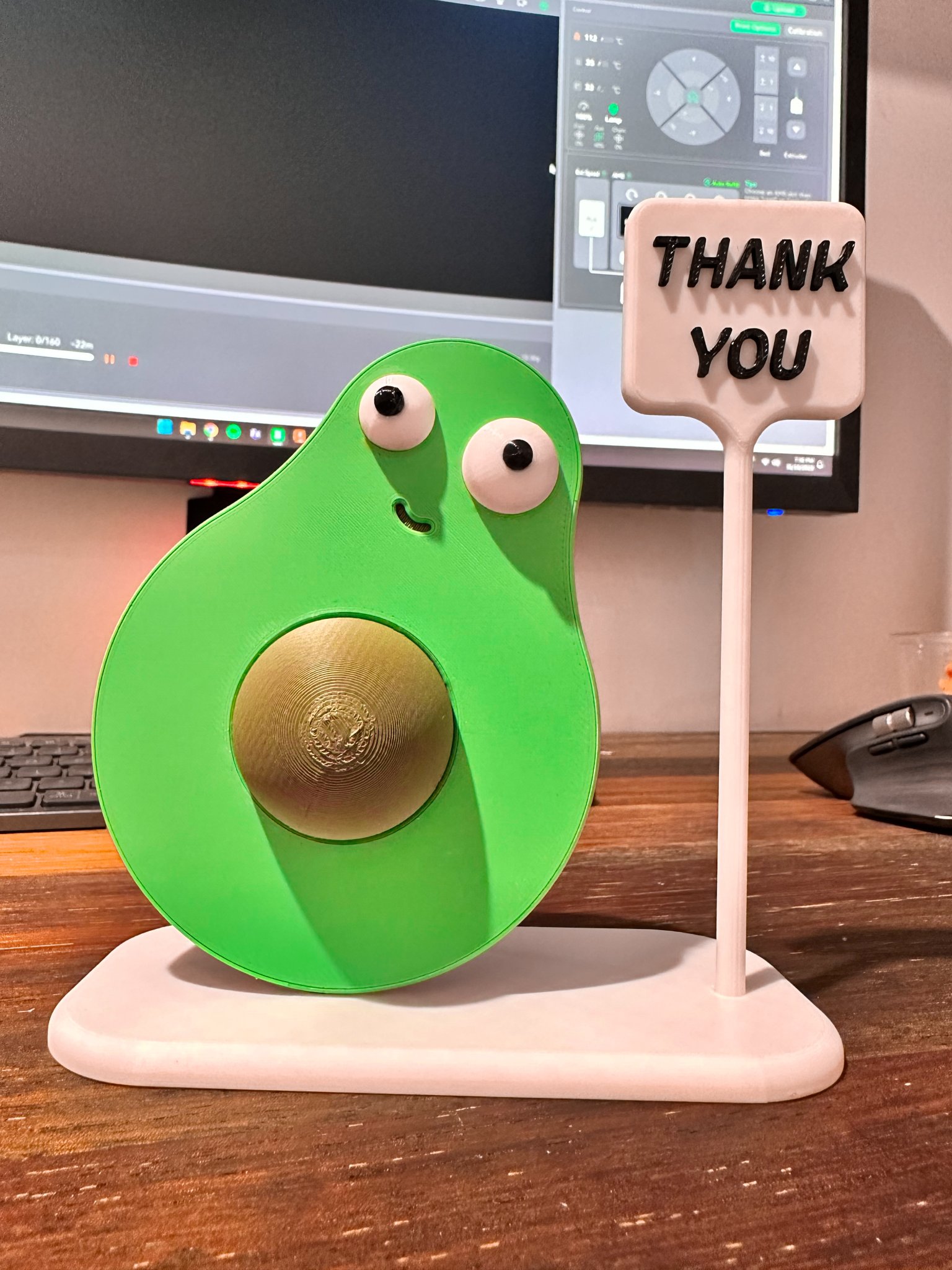 Quả bơ dễ thương cho trang trại gần nhà