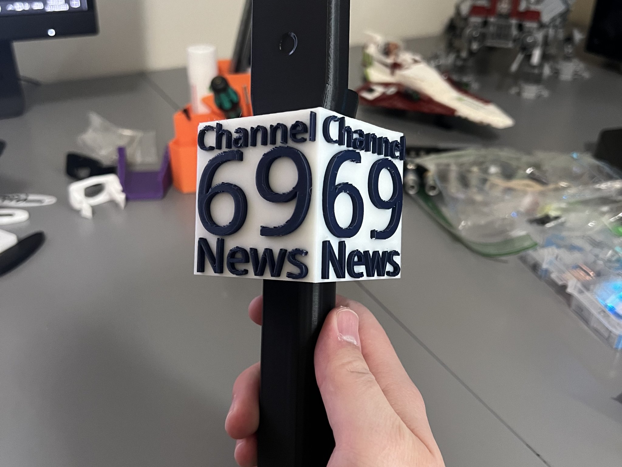 Cán micro phỏng vấn tin tức Rode Go Channel 69