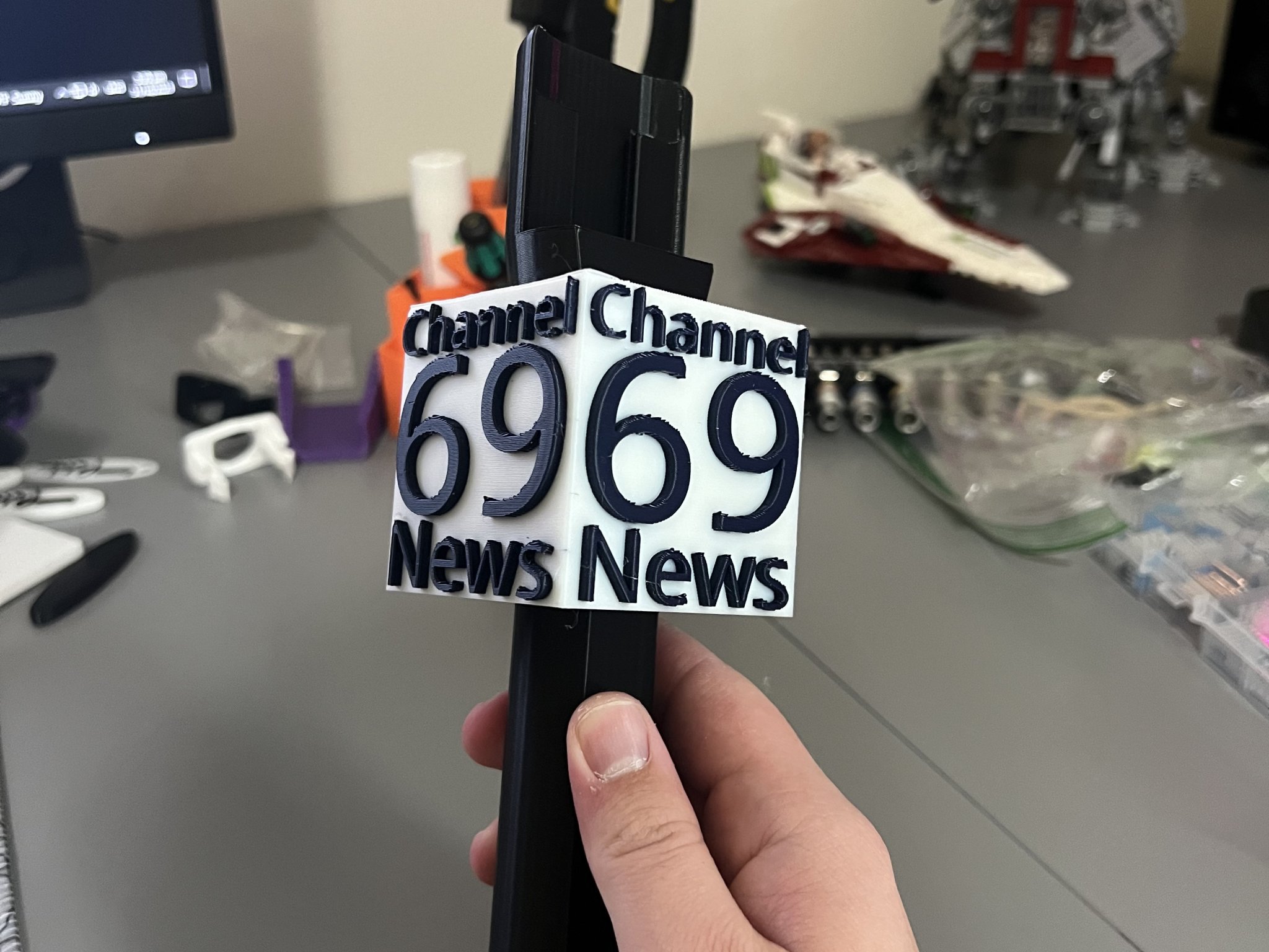 Cán micro phỏng vấn tin tức Rode Go Channel 69