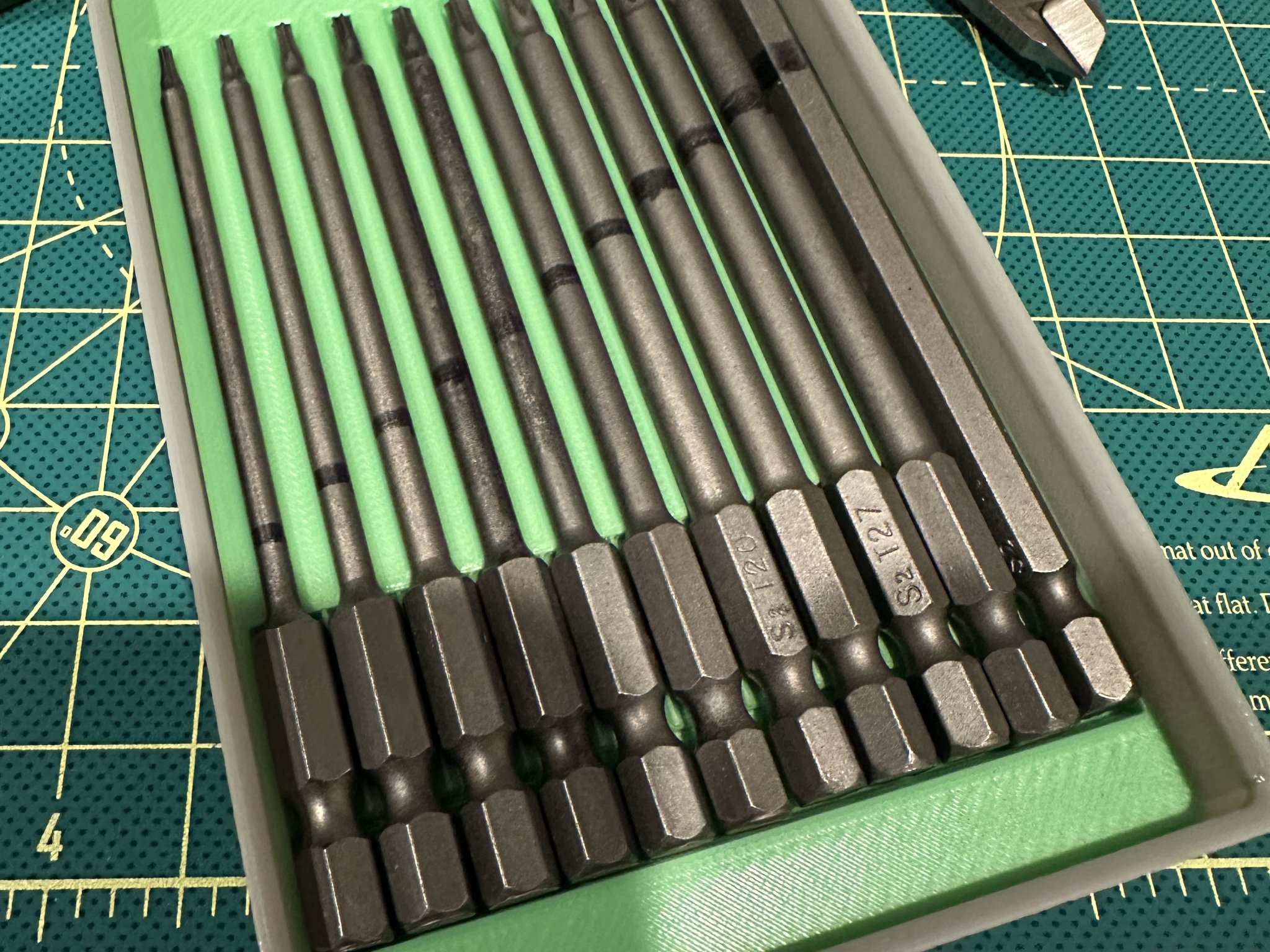 Giá đỡ bộ mũi vít Torx 11 món Temu (Chèn Gridfinity)