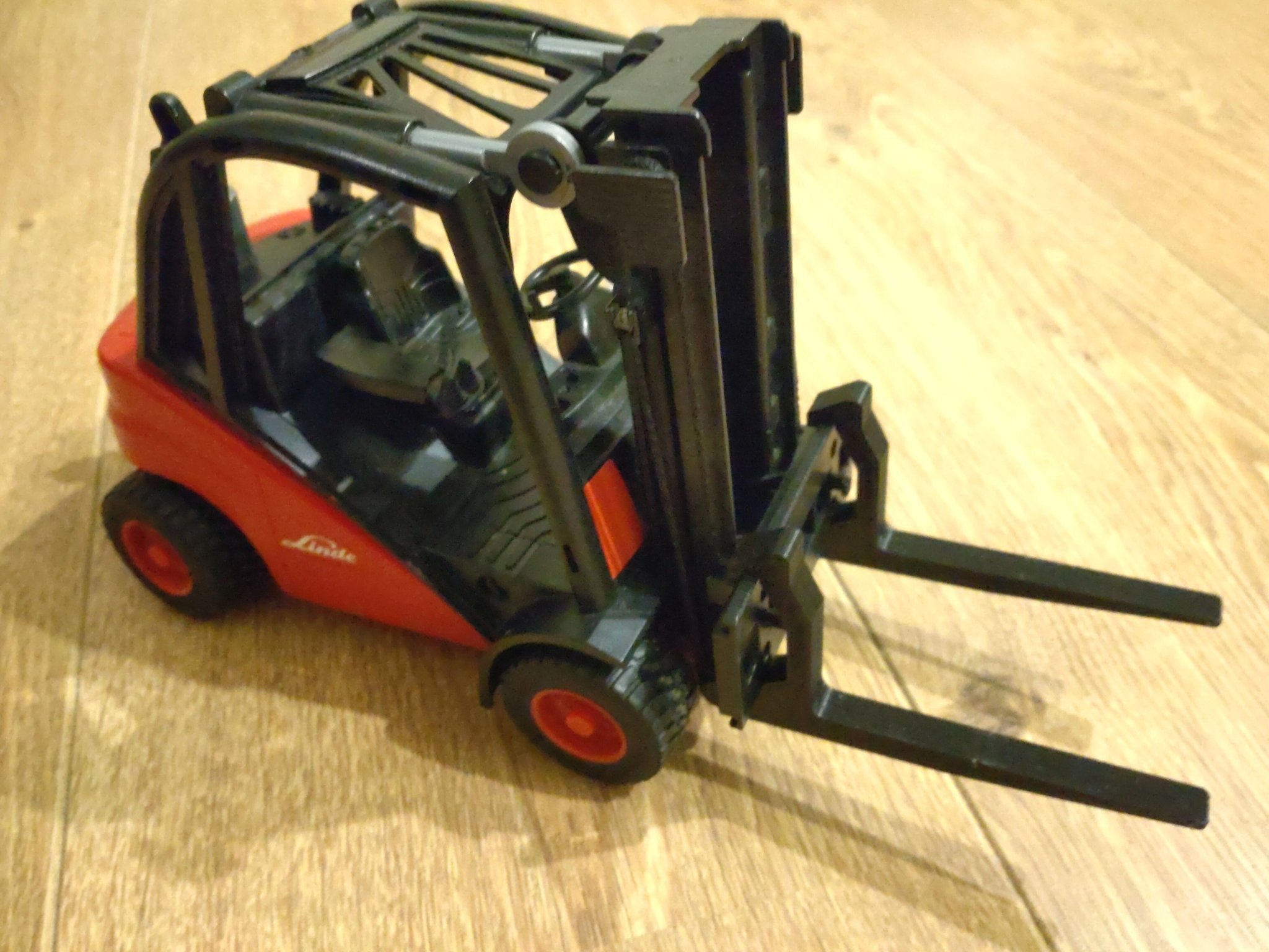 Phụ kiện bộ phận thay thế cho xe nâng Bruder tỷ lệ 1:16