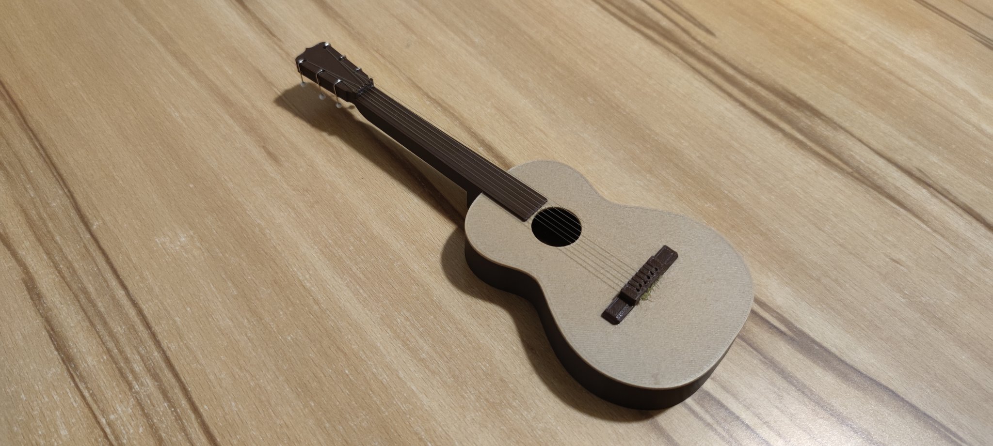 Mô hình guitar mini cổ điển với giá đỡ