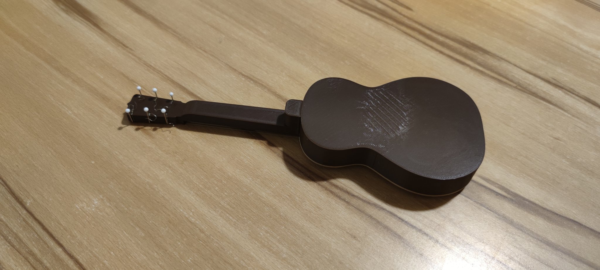 Mô hình guitar mini cổ điển với giá đỡ