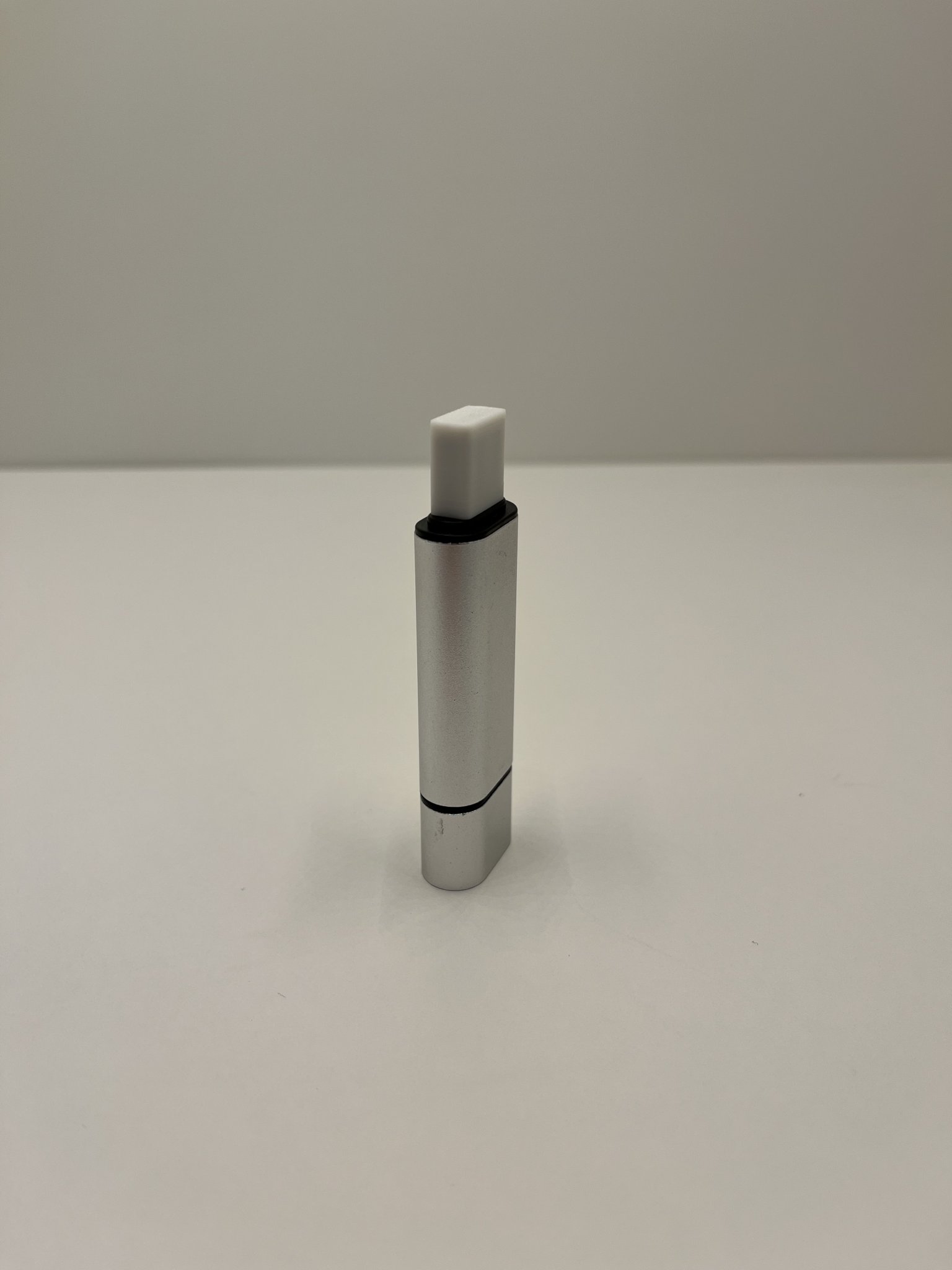 Nắp USB Type A đơn giản cho cáp và thiết bị lưu trữ