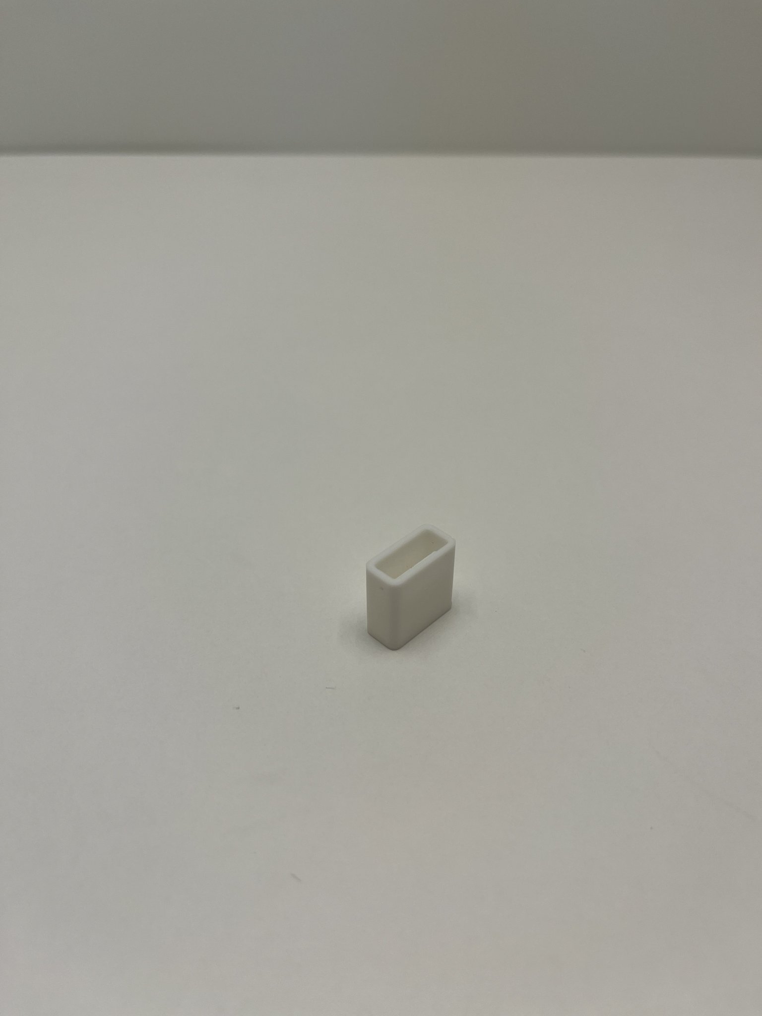 Nắp USB Type A đơn giản cho cáp và thiết bị lưu trữ