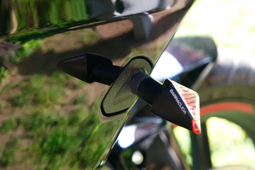 Bộ chuyển đổi đèn báo trước và sau cho CBR300R