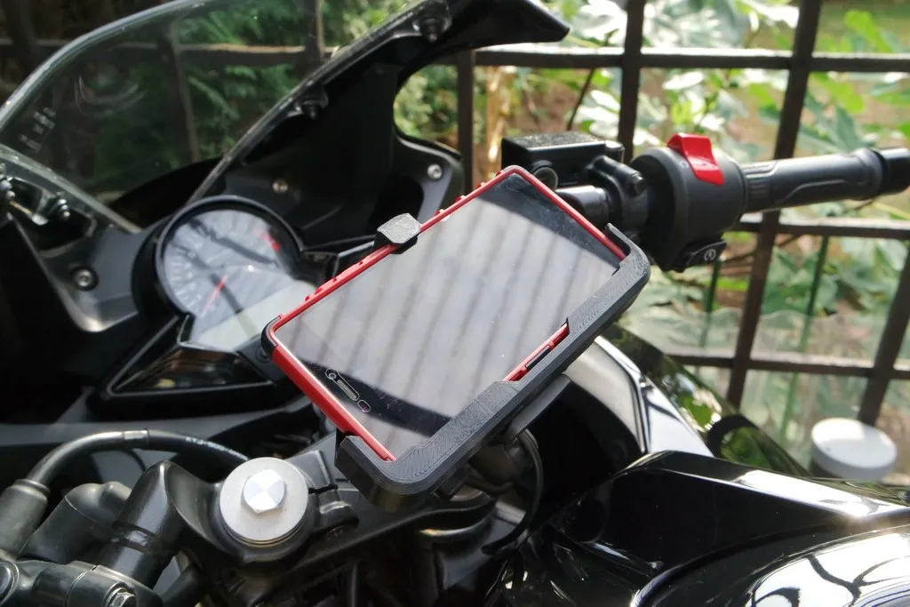 Bộ chuyển đổi Garmin zumo cho điện thoại thông minh