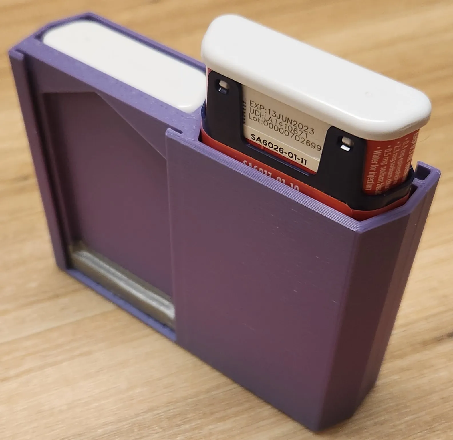 Ví đựng thẻ kiêm giá đỡ cho Auvi-Q Autoinjector