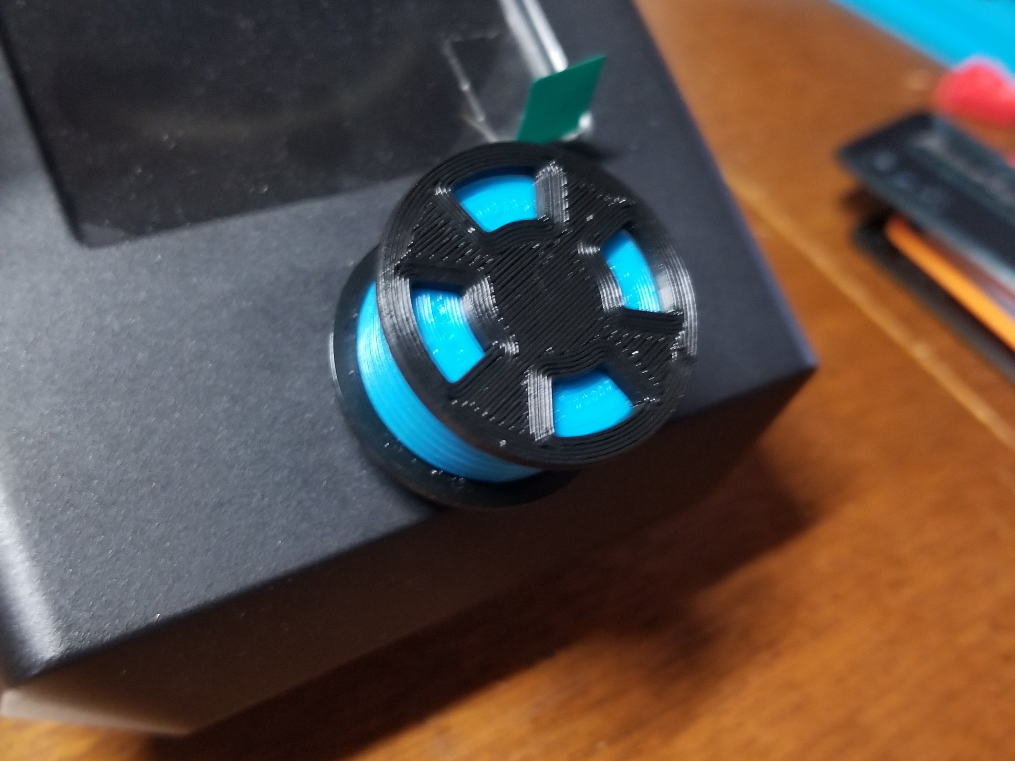 Núm điều chỉnh màn hình cuộn filament cho Ender 3 V2