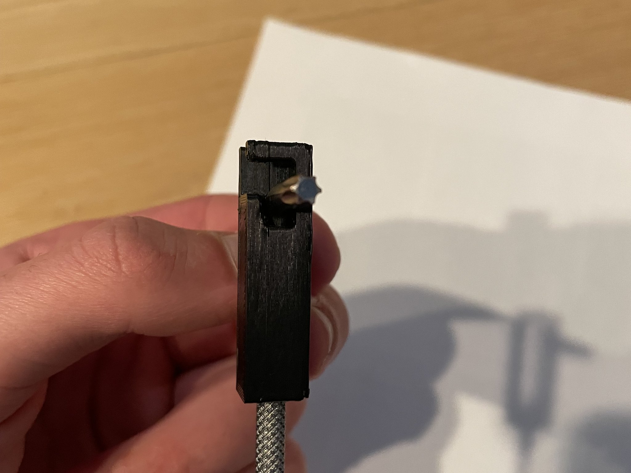 Giá đỡ vít m5 cho chai nước gắn trên xe đạp