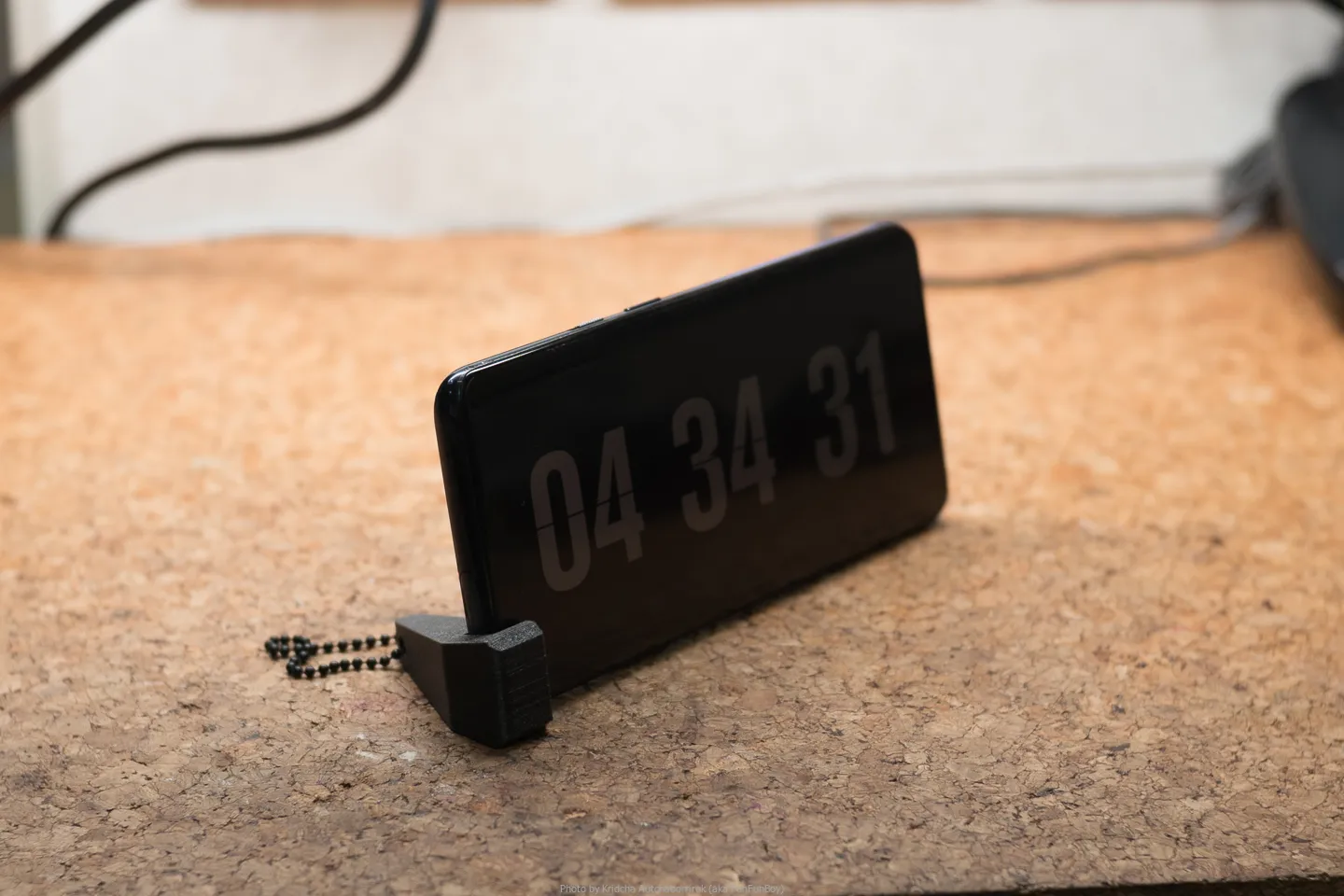 Giá đỡ điện thoại mini gắn chìa khóa