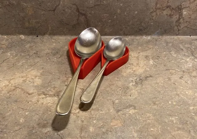 Giá đỡ thìa cho một hoặc hai thìa