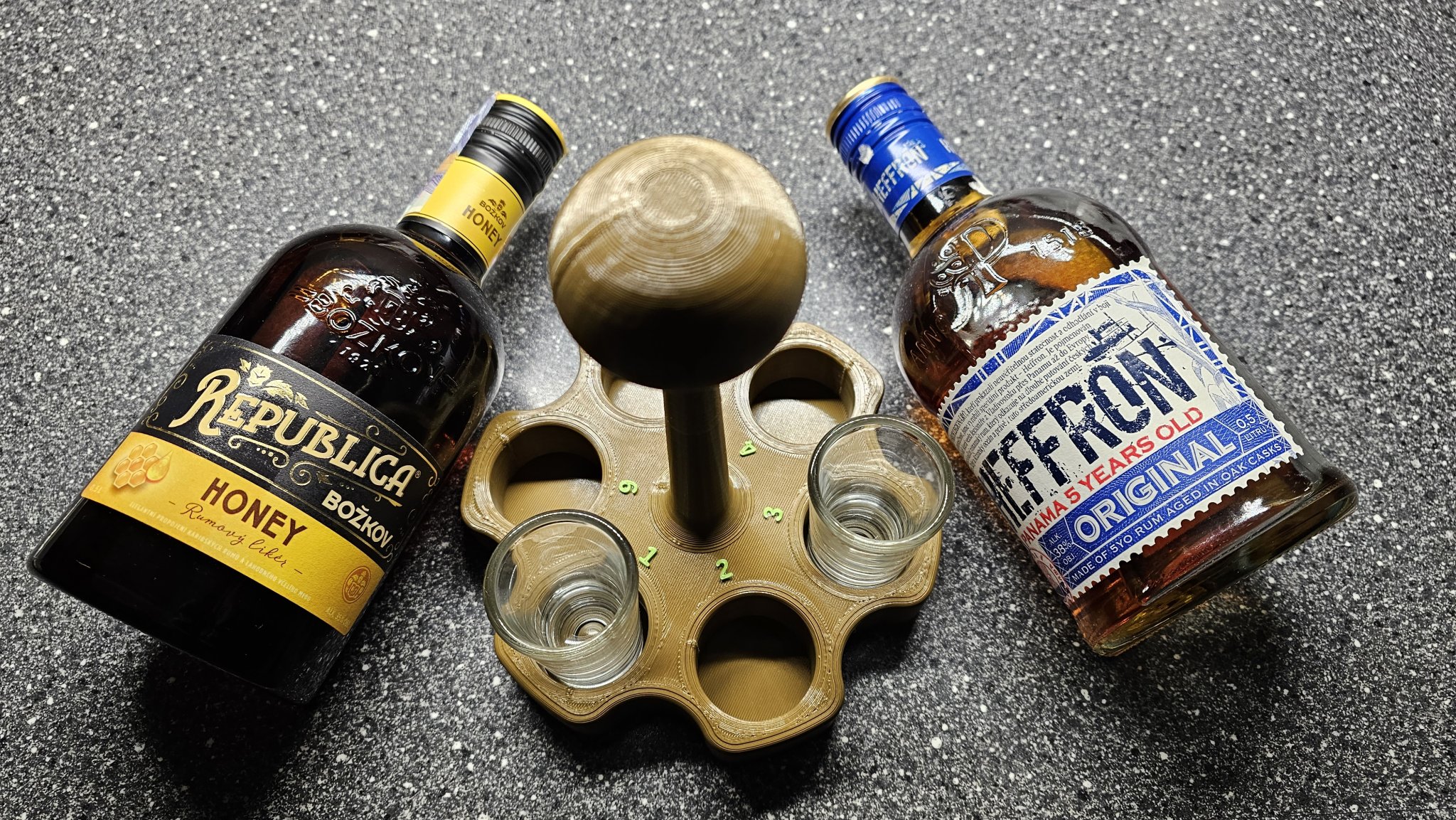 Giá đỡ khay rượu cho 6 người bạn