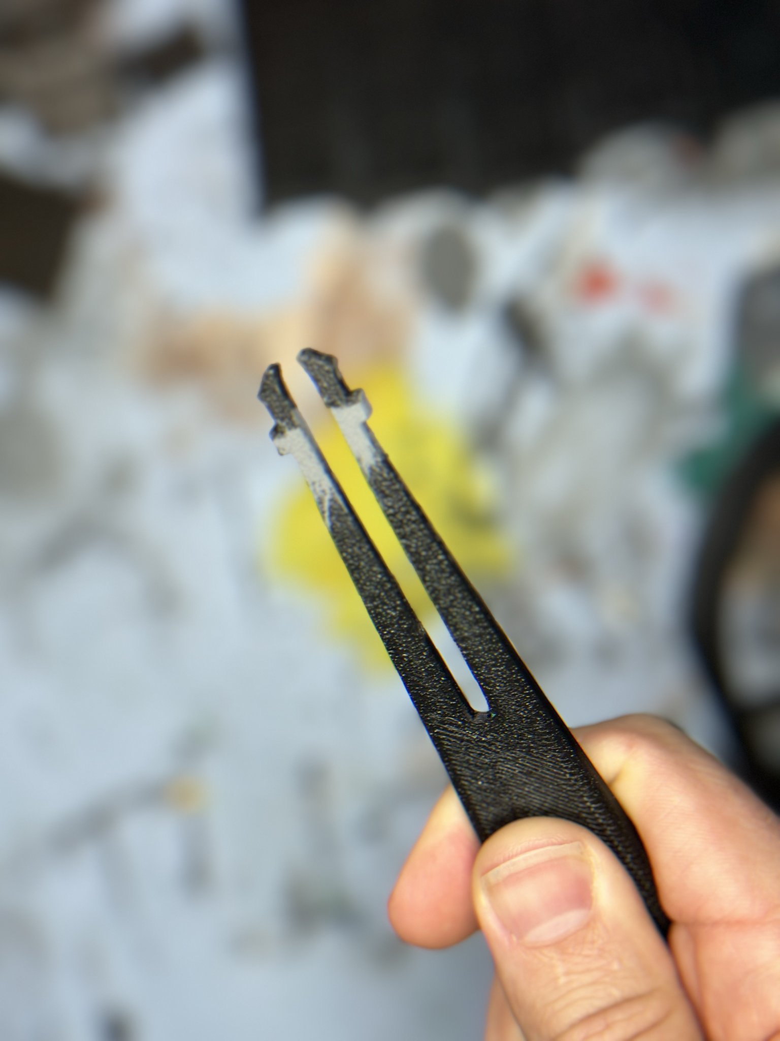 Công cụ hỗ trợ sơn cho gạch ngục OpenLock