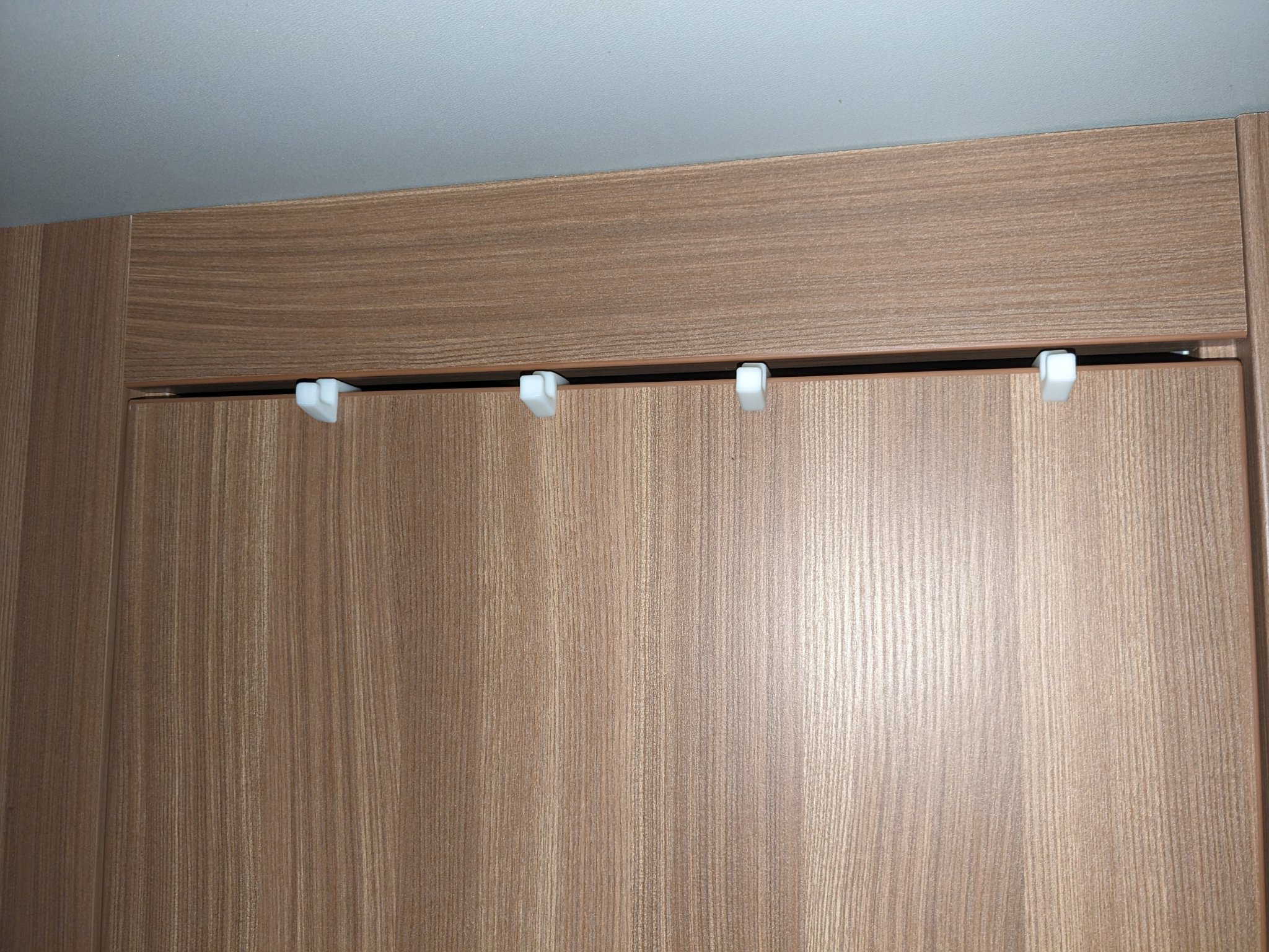 Móc treo cửa mạnh mẽ cho xe caravan