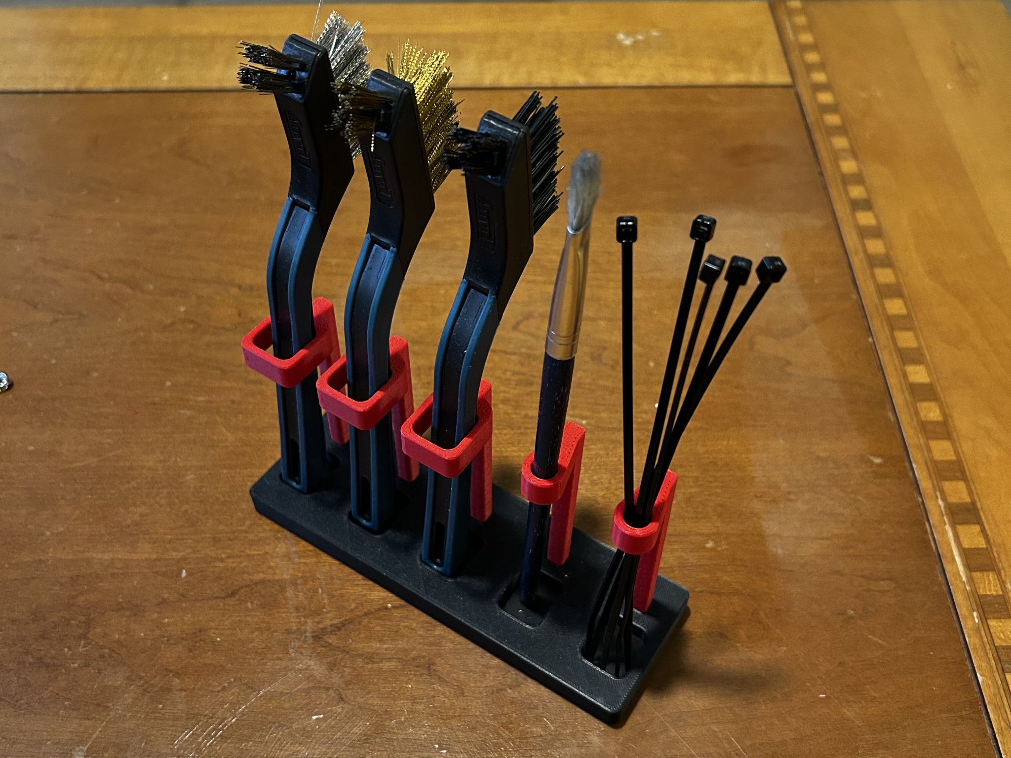 Giá đỡ dụng cụ đa năng cho sở thích và tổ chức