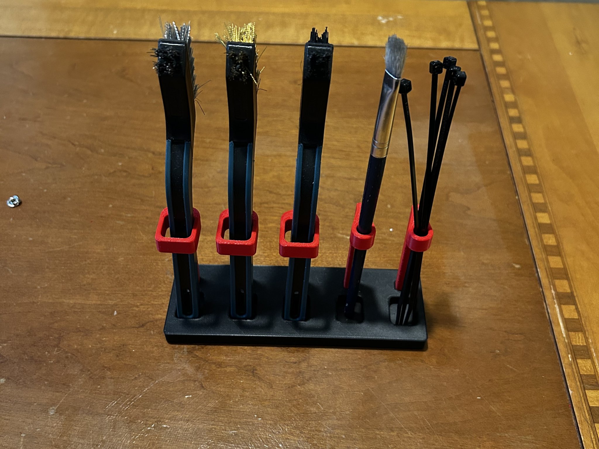 Giá đỡ dụng cụ đa năng cho sở thích và tổ chức