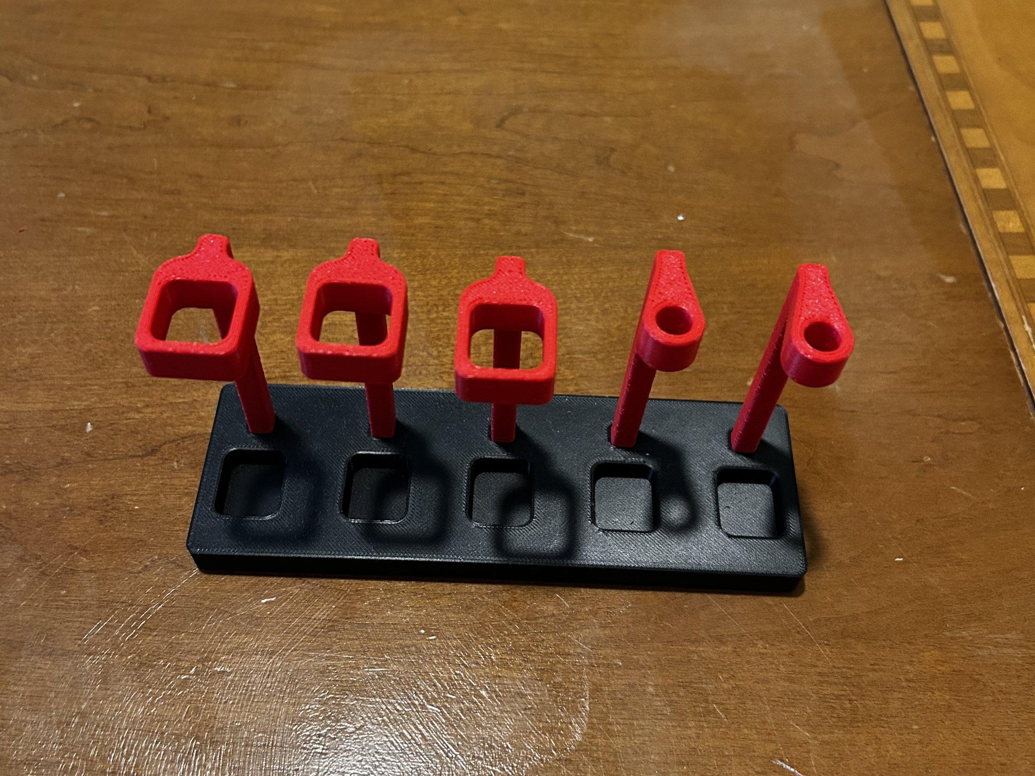 Giá đỡ dụng cụ đa năng cho sở thích và tổ chức