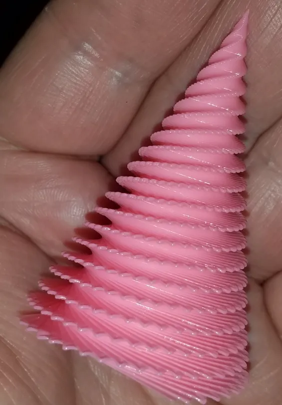 Trang trí Giáng sinh hình cây thông 3D độc đáo