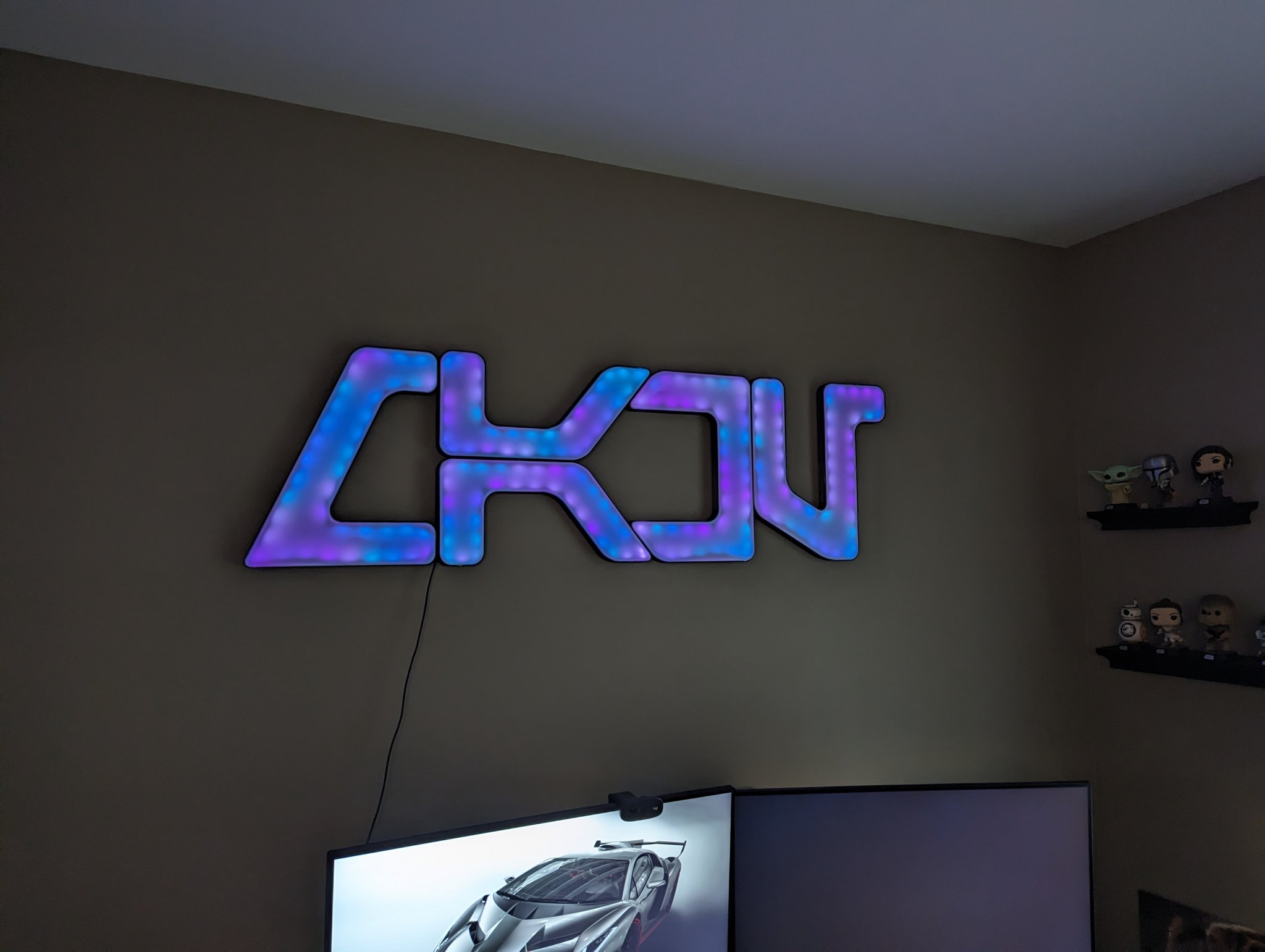 Biển LED Aurebesh chữ MAKE phong cách Star Wars