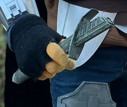 Kiếm tối V2 trong Mandalorian