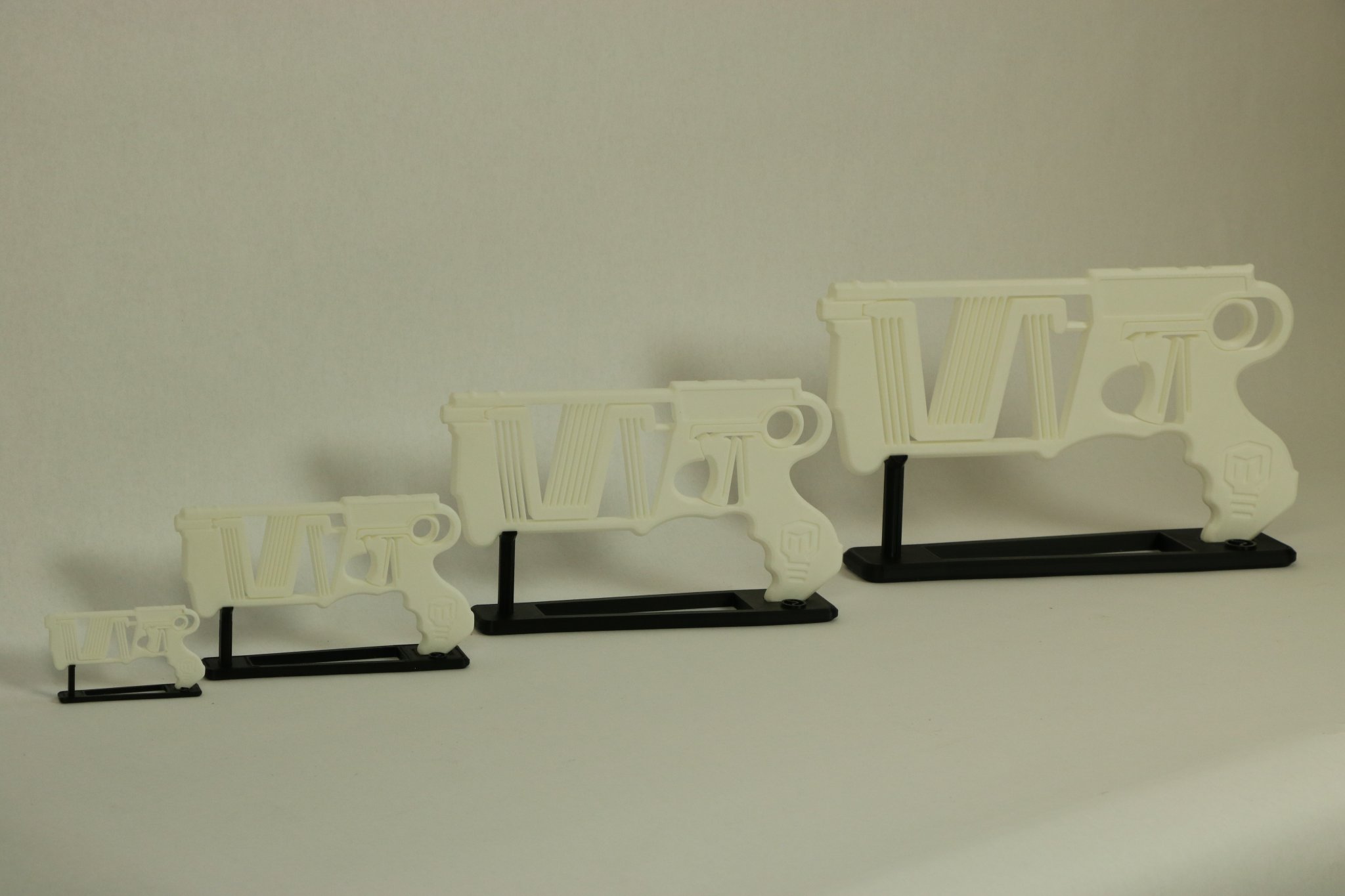 Giá đỡ trưng bày cho súng Nerf cơ chế linh hoạt của Mark Rober