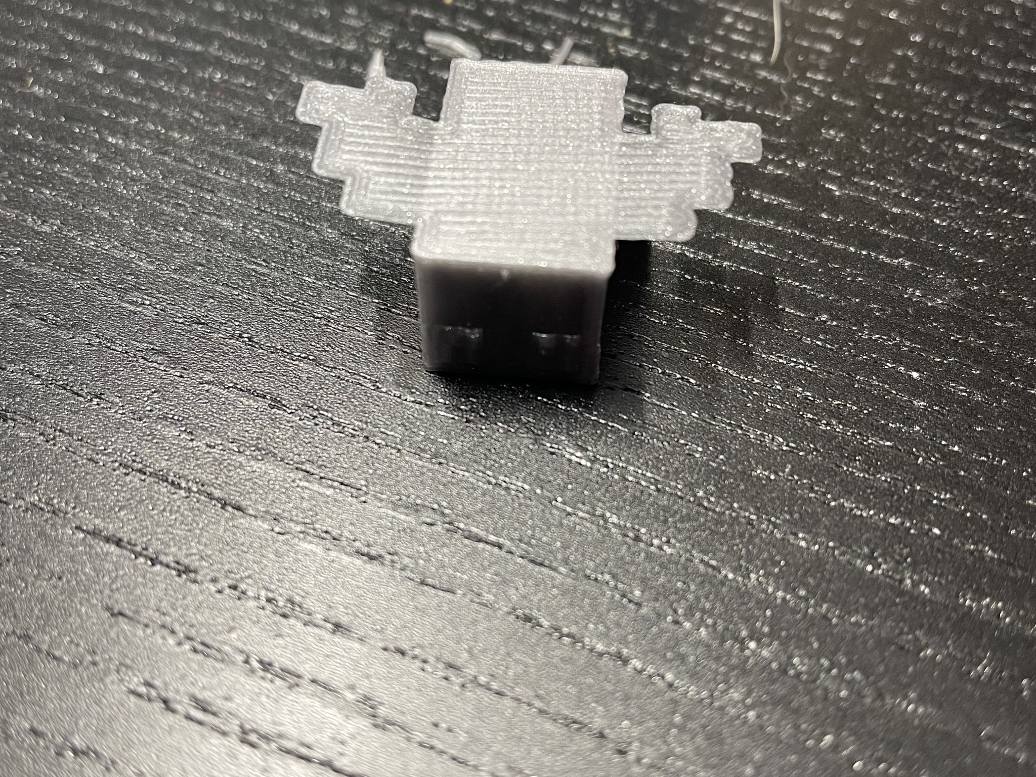 Mô hình ong trong Minecraft với chi tiết sống động