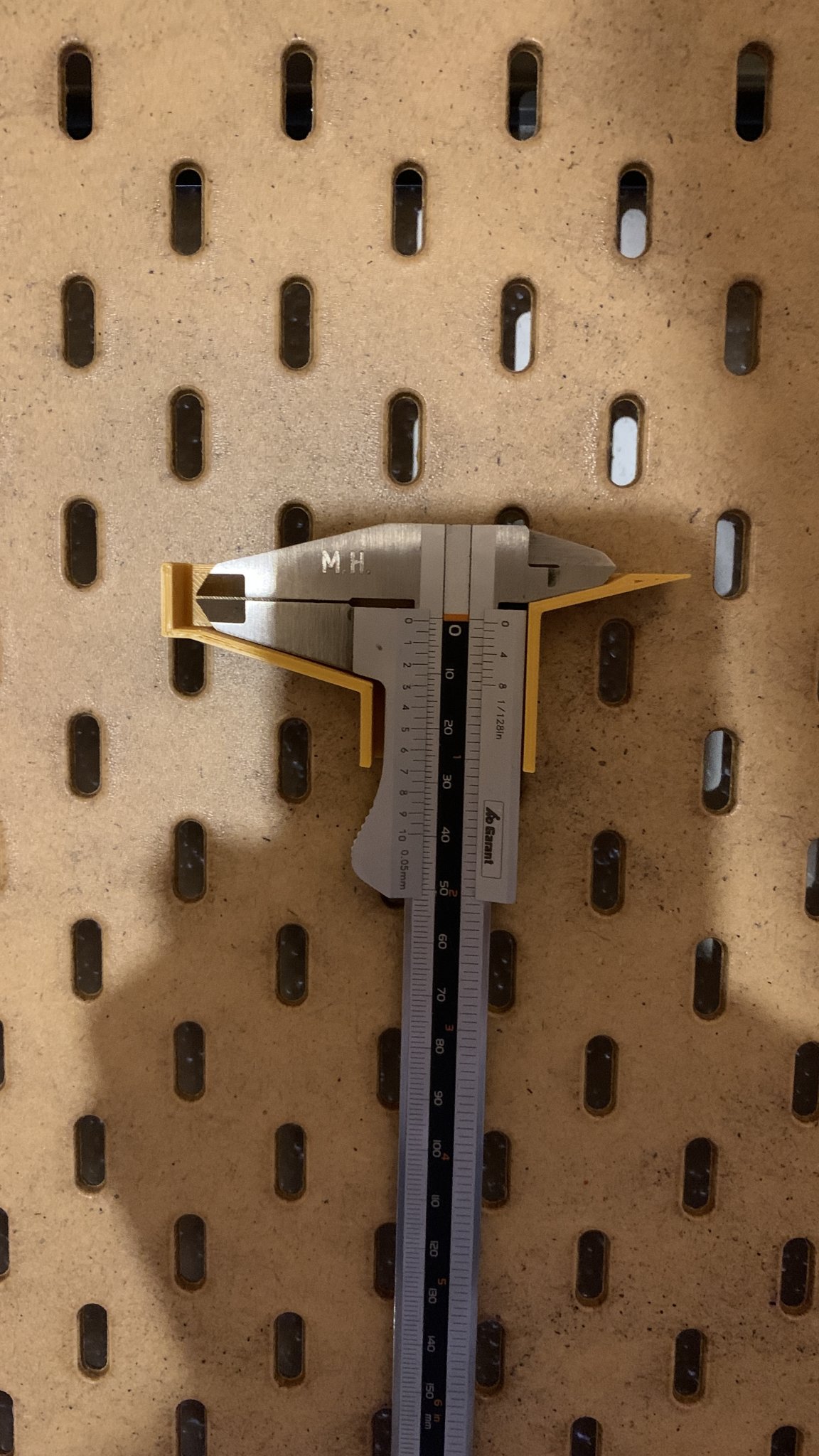 Giá đỡ thước đo Skandis cho kệ tổ chức