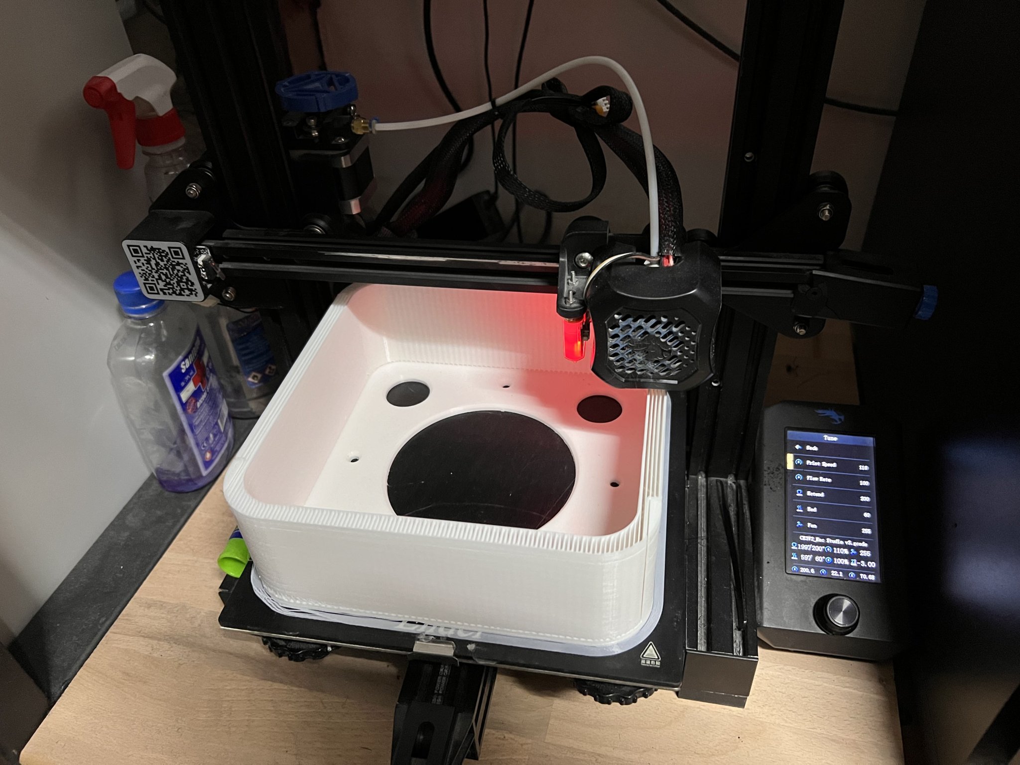 Giá đỡ treo tường hoặc dưới bàn cho Mac Studio