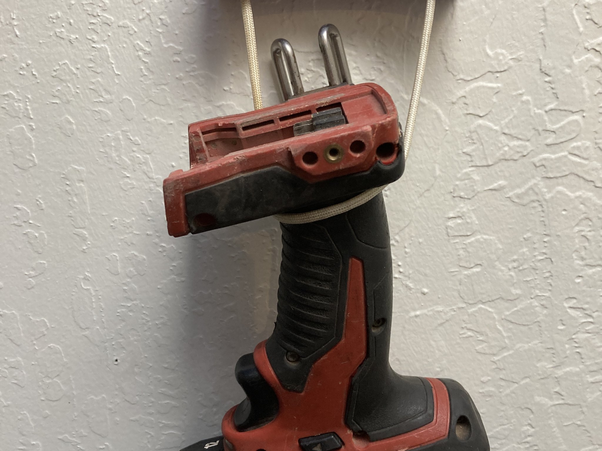 Giá treo công cụ đa năng bằng dây dù