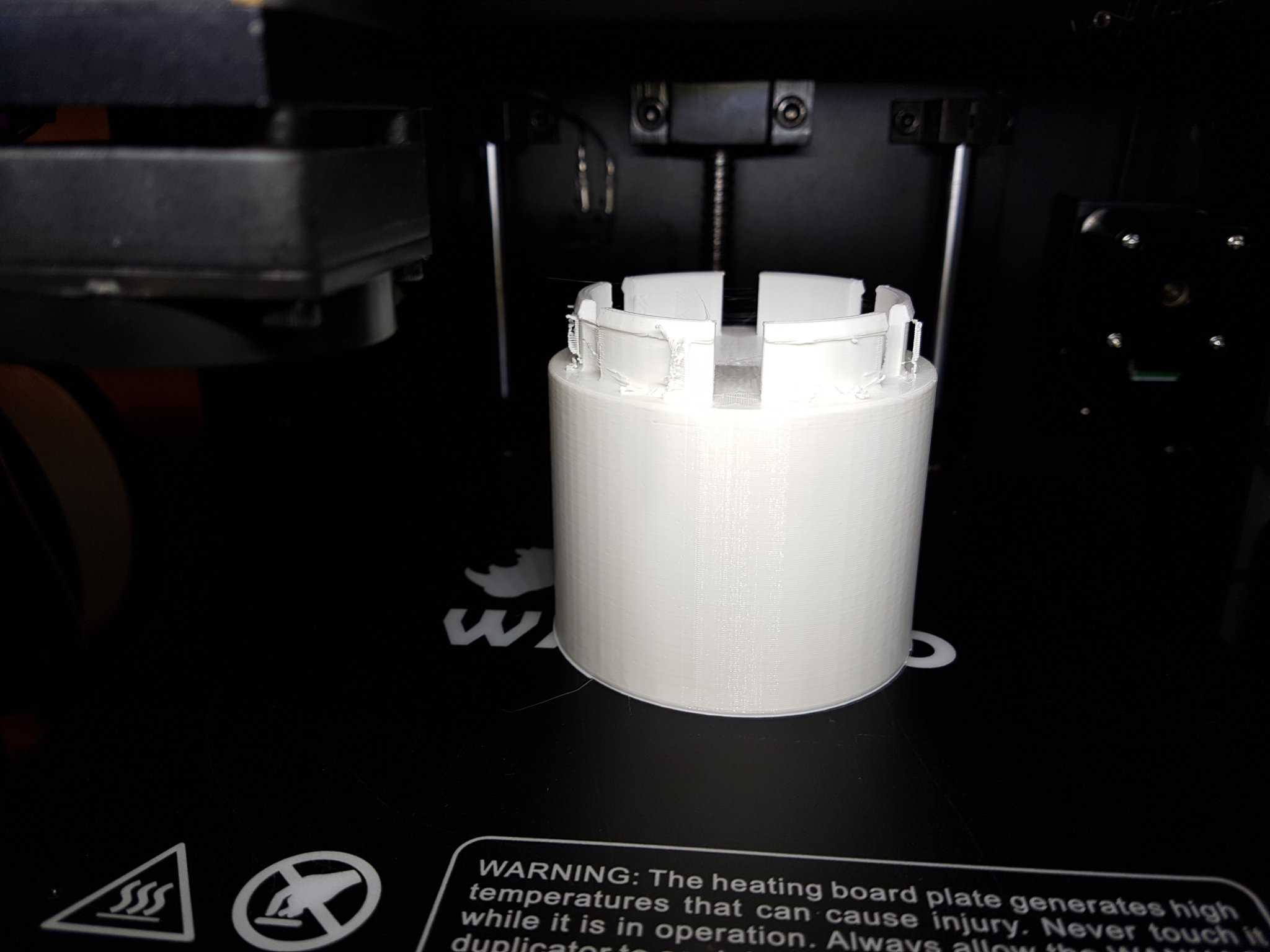 Giá đỡ cốc cho bàn gập trên xe VW Touran