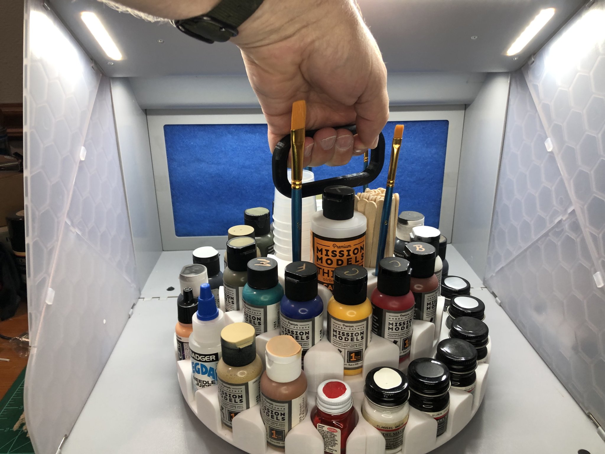 Giá đỡ sơn 35 chai với khay xoay Lazy Susan