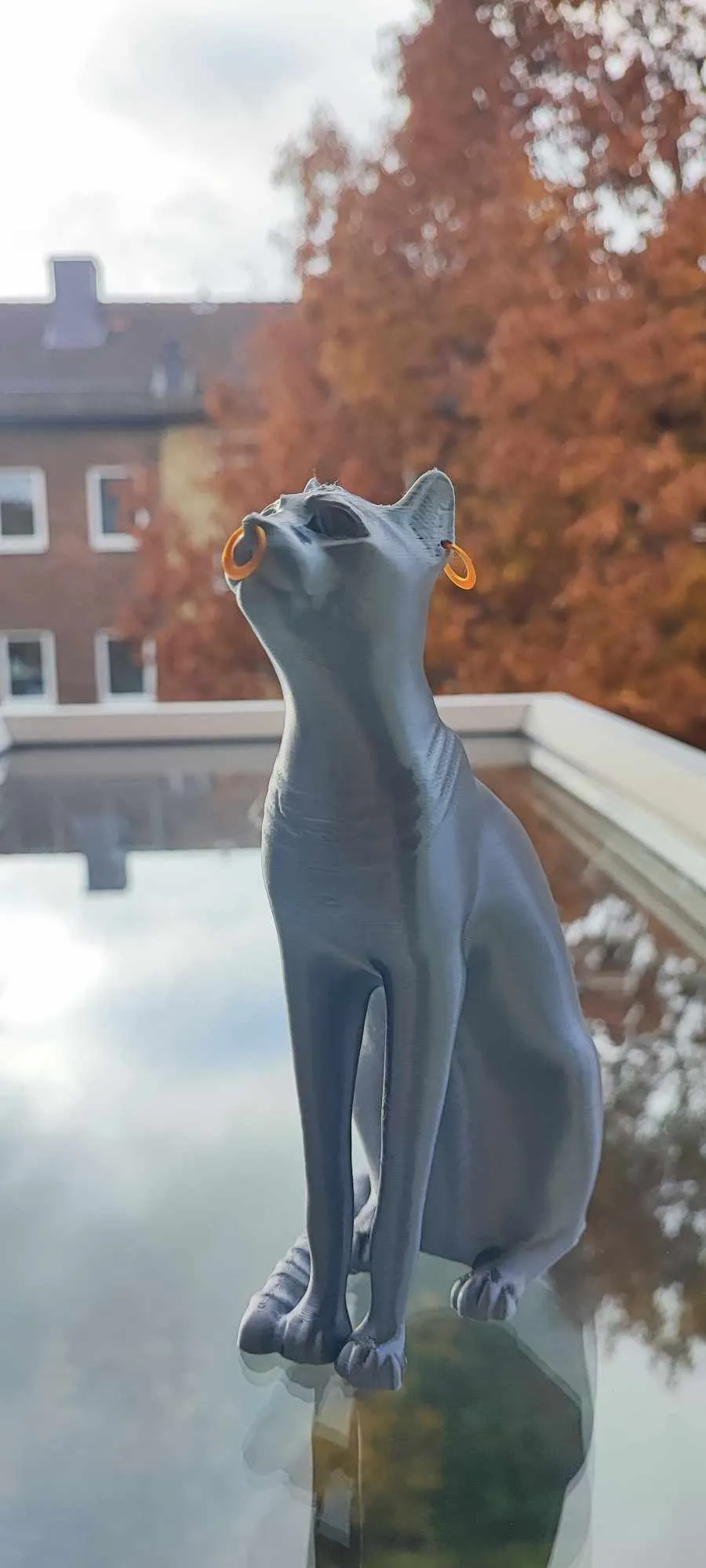 Bản sao tượng mèo Gayer-Anderson không cần hỗ trợ