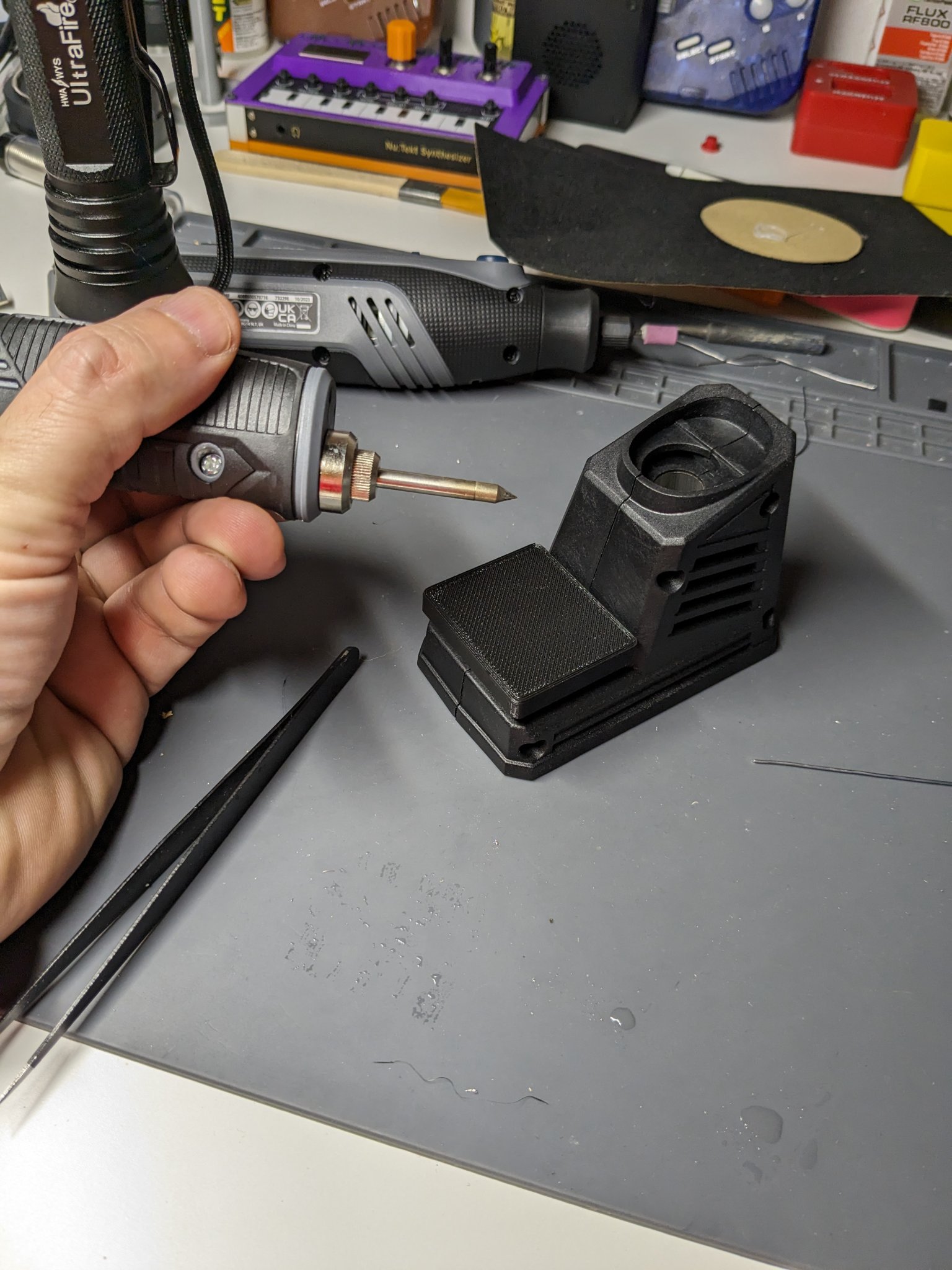 Giá đỡ bọt biển cho máy hàn không dây Aldi 4V